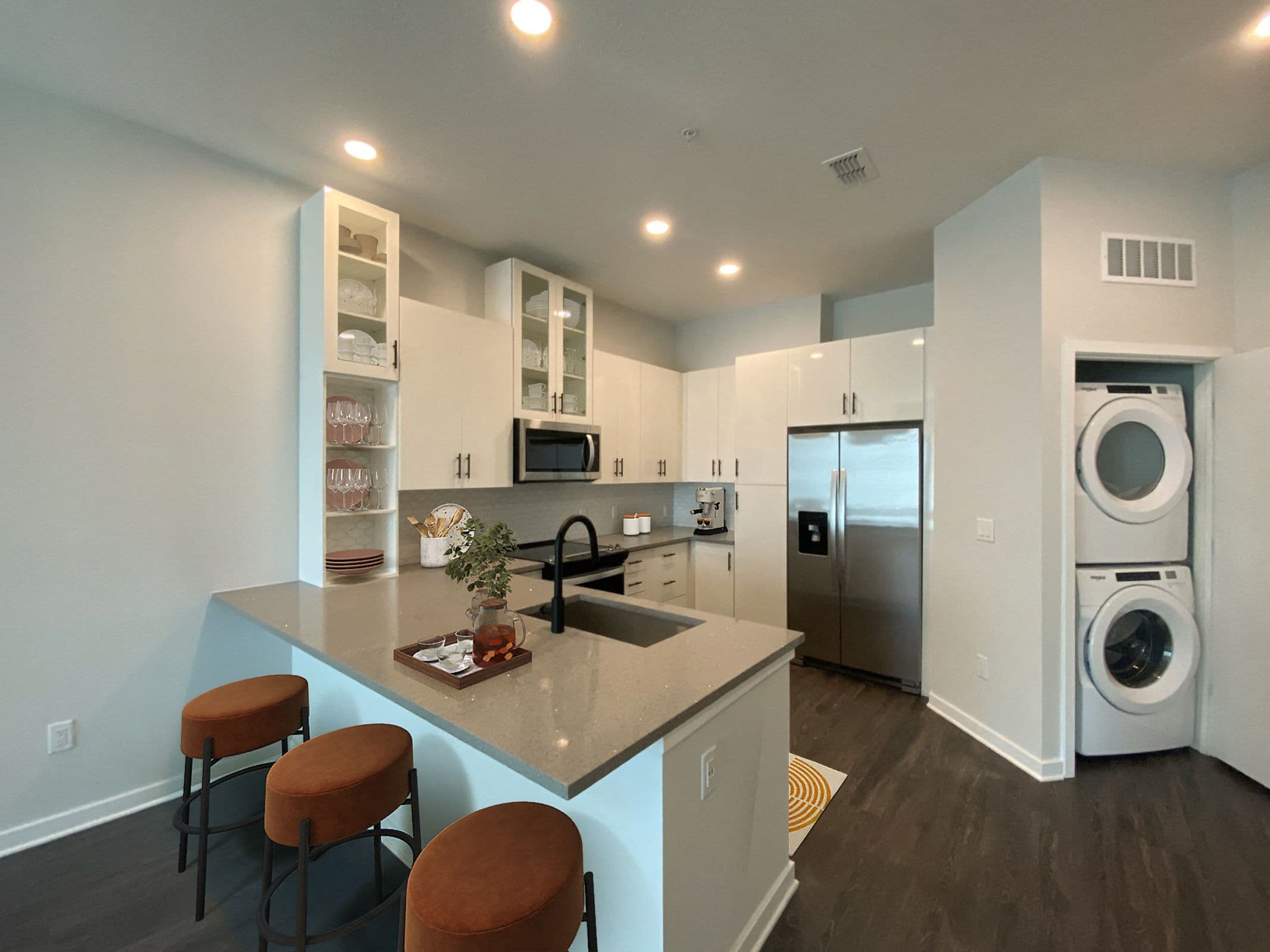 Cirrus Apartments 7 of 9