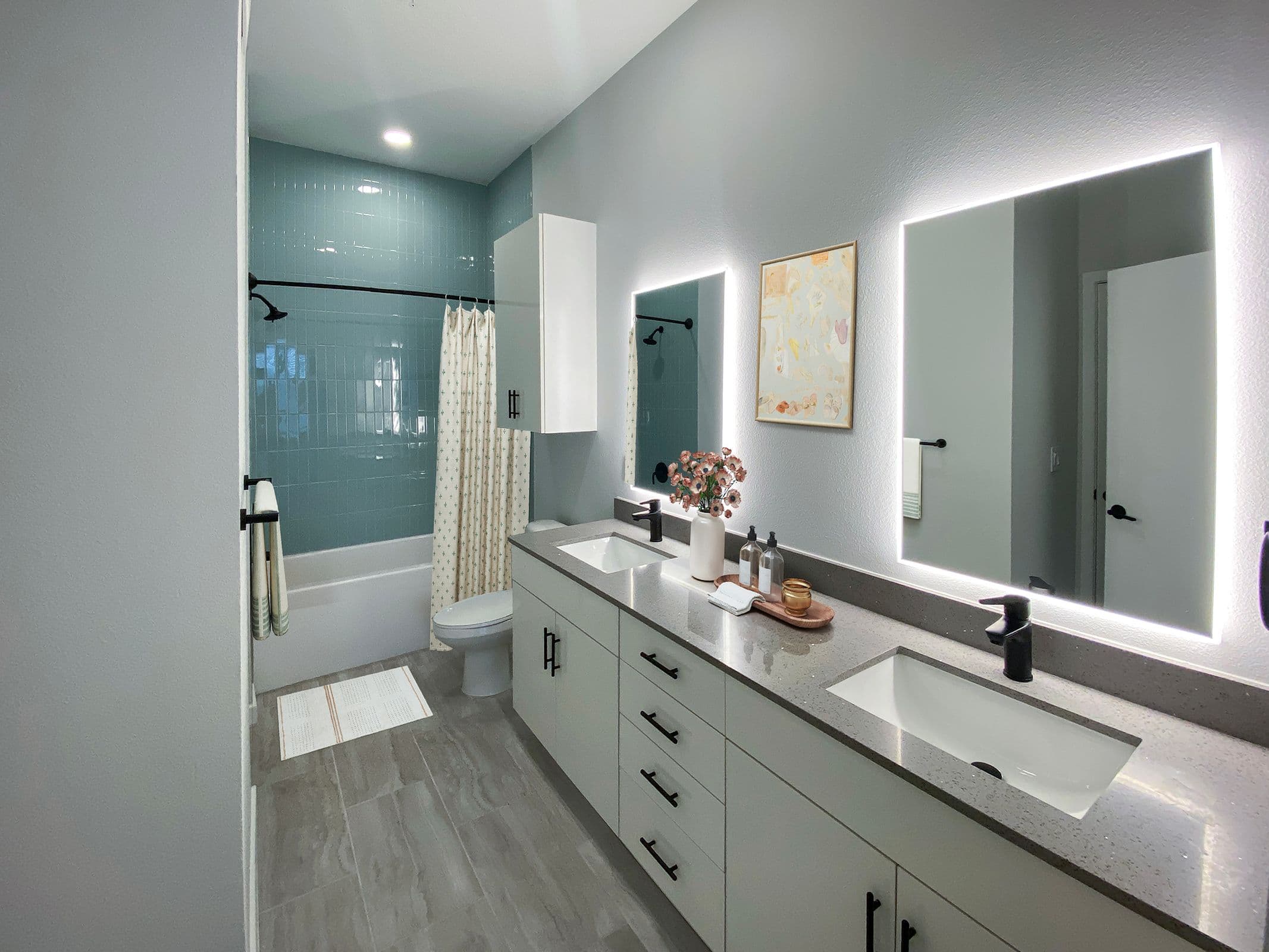 Cirrus Apartments 5 of 9