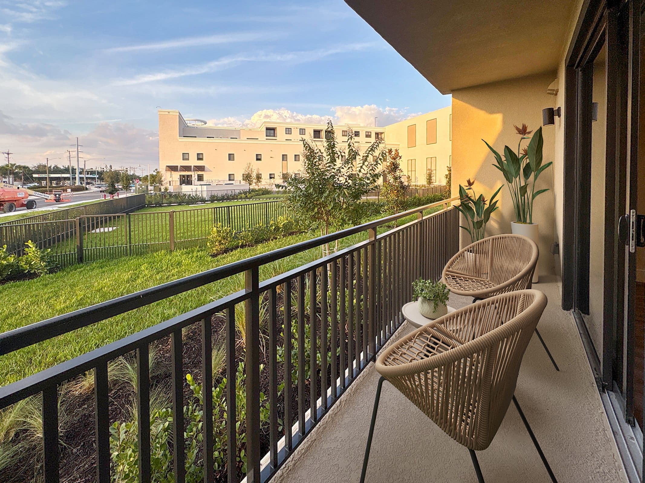 Bimini Square Apartments 6 of 7