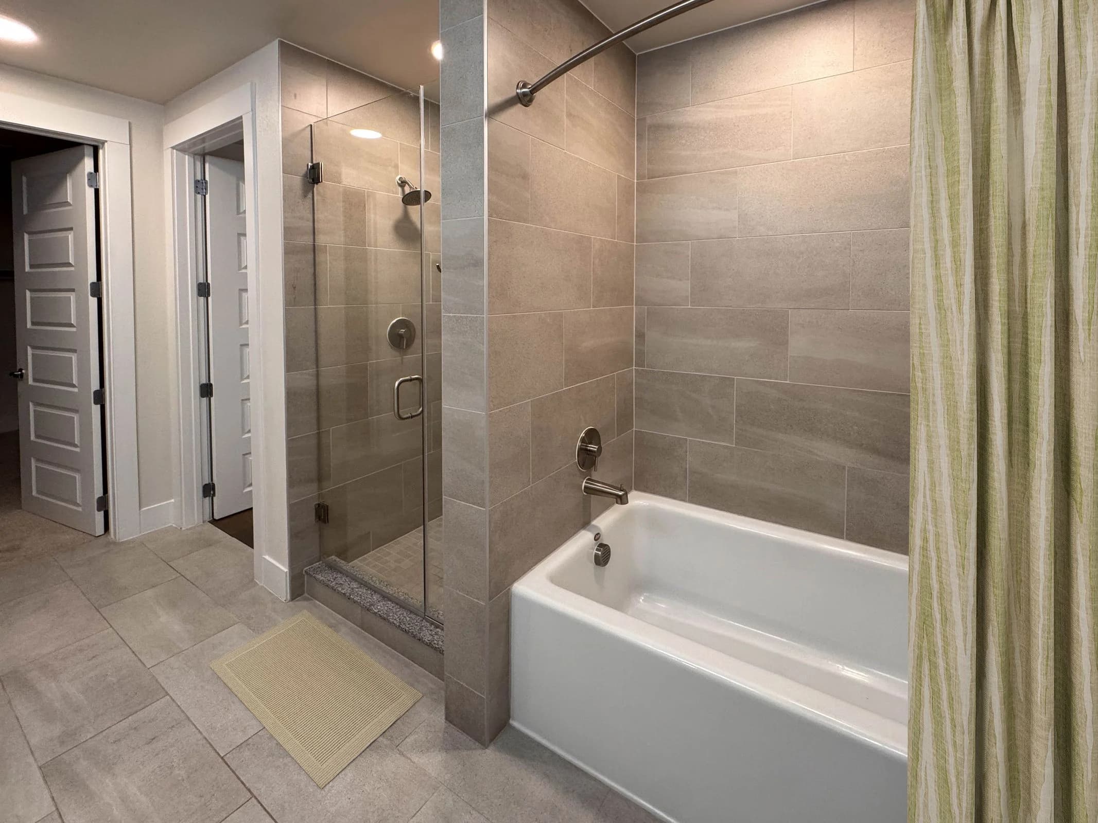 Residences at the Grove 6 of 8