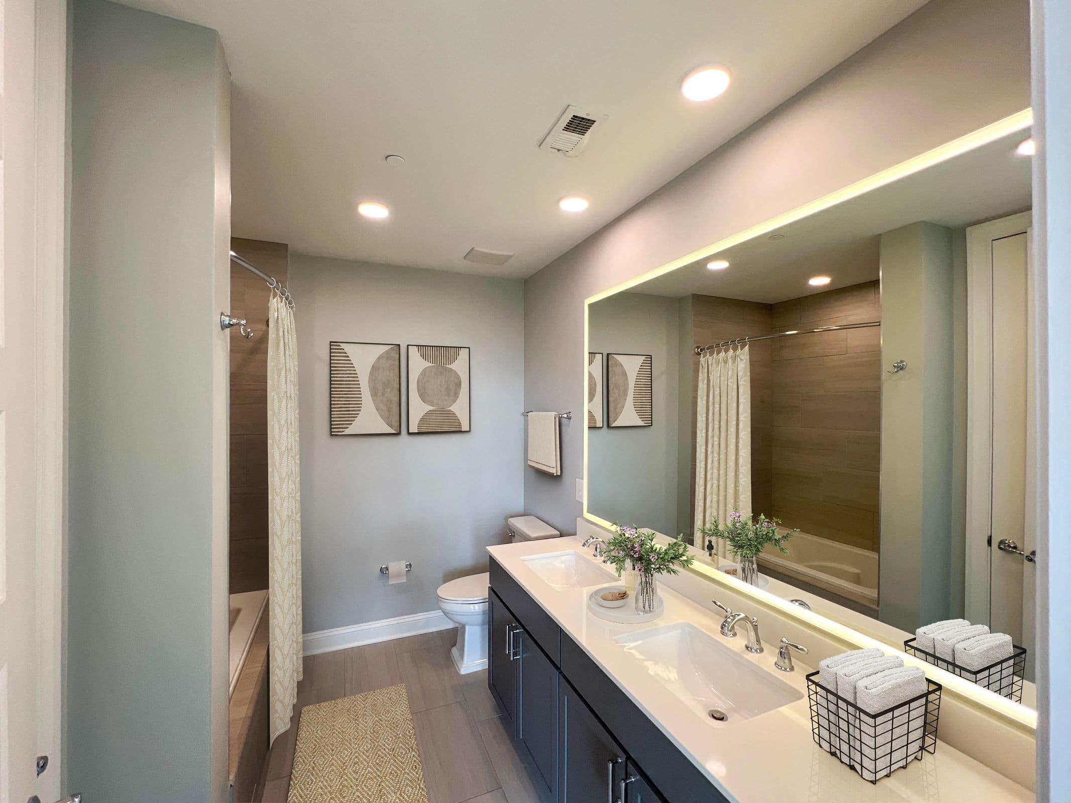 The Ashley Gables Buckhead 7 of 8
