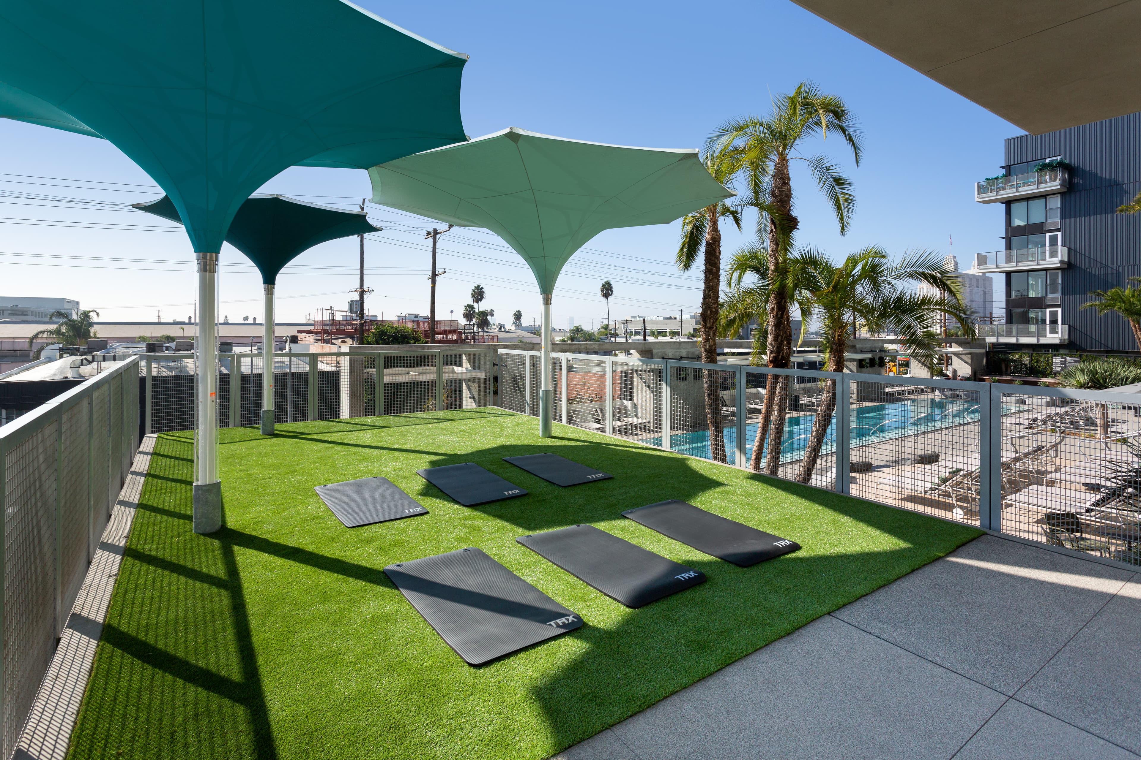 Ava Hollywood At La Pietra Place 30 of 41