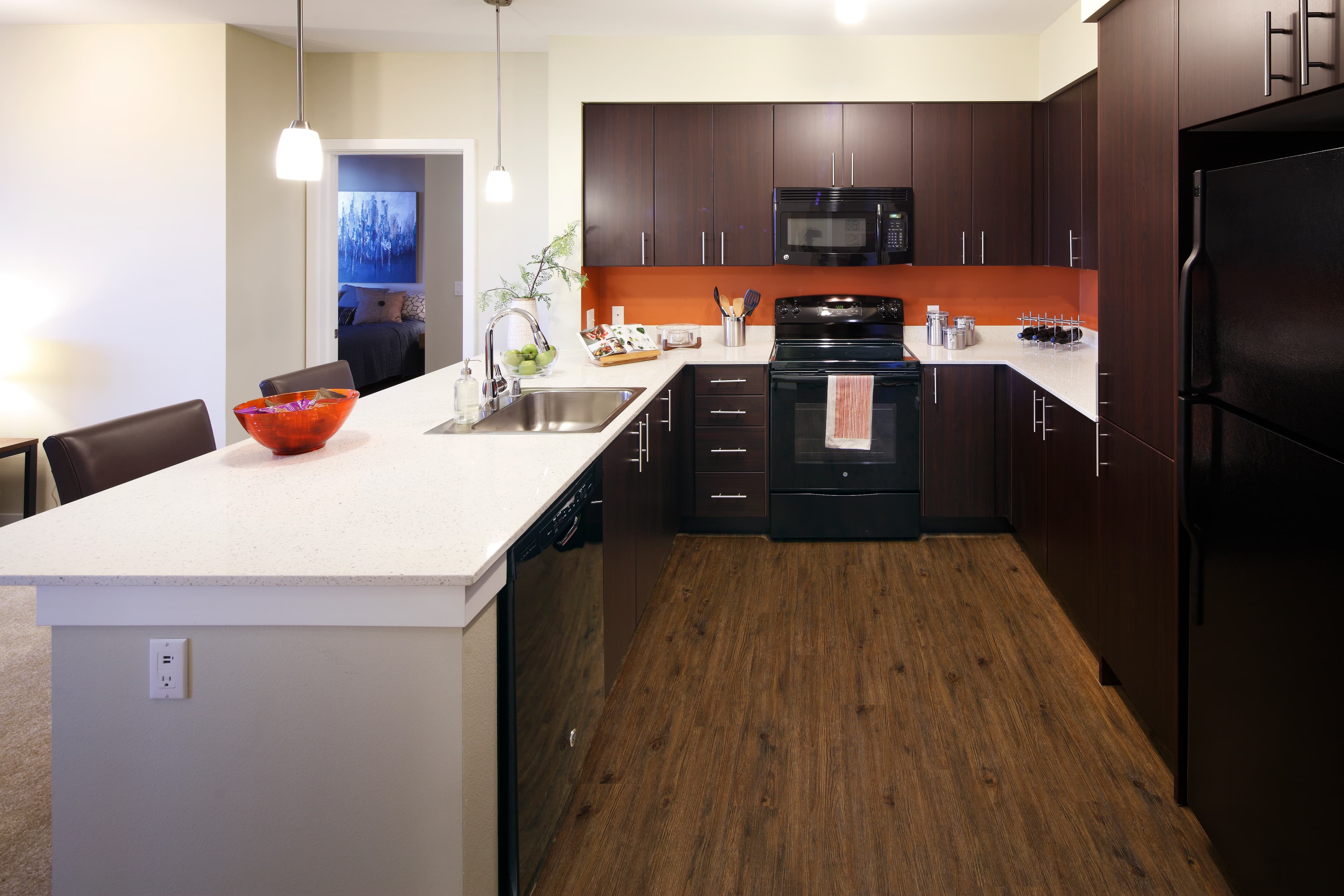 Avalon Alderwood 5 of 39