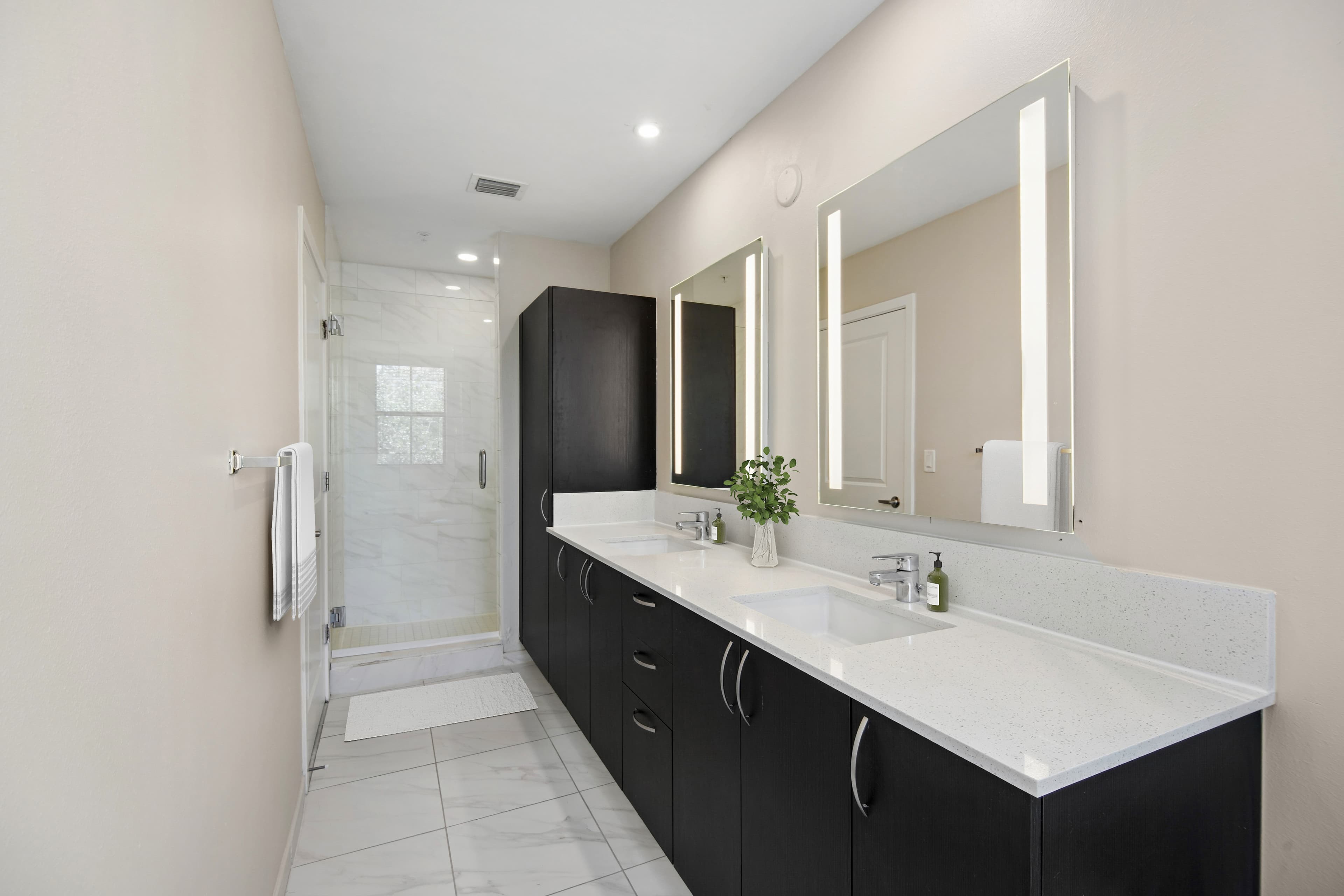 Avalon 850 Boca 6 of 32