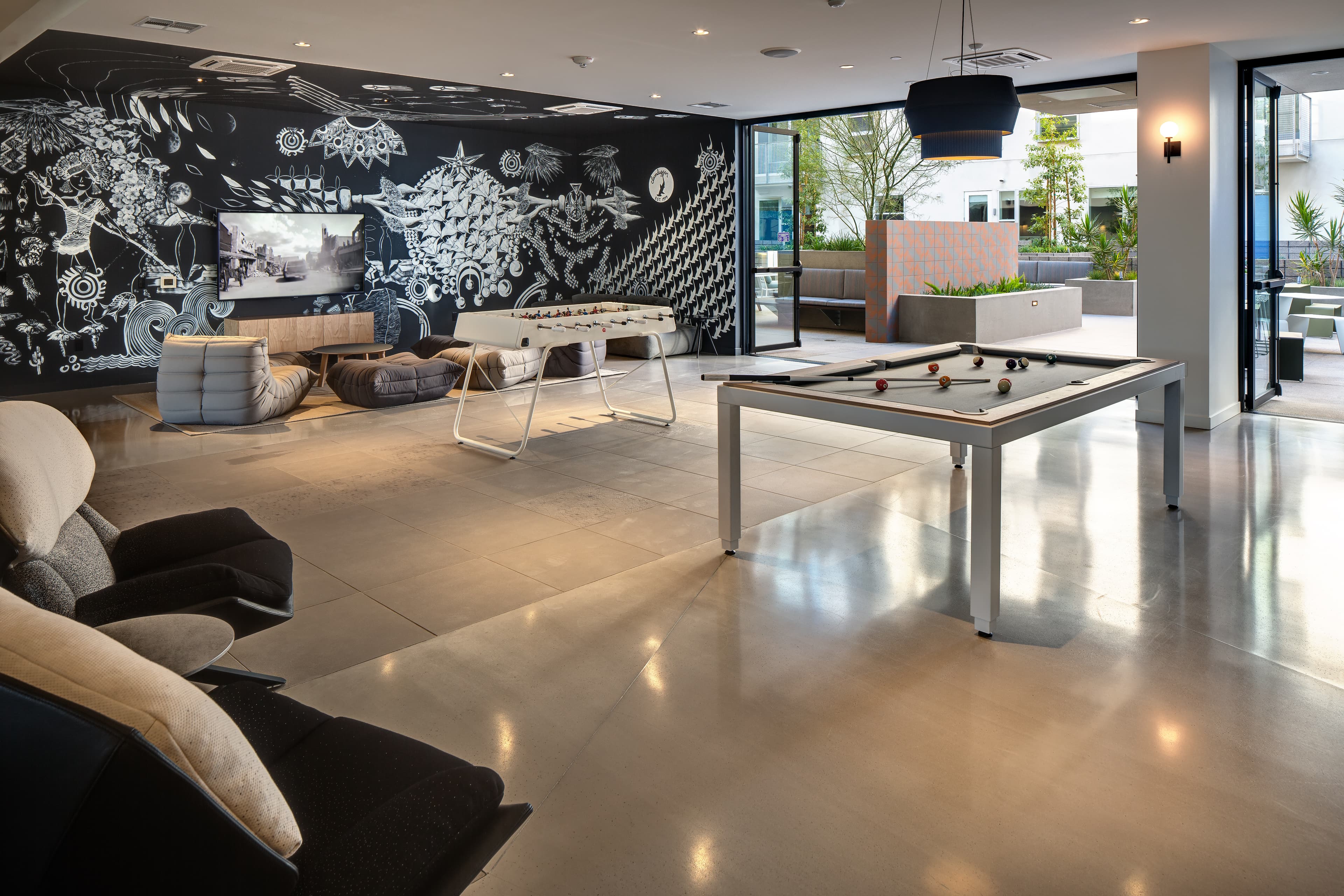 Ava Hollywood At La Pietra Place 19 of 41