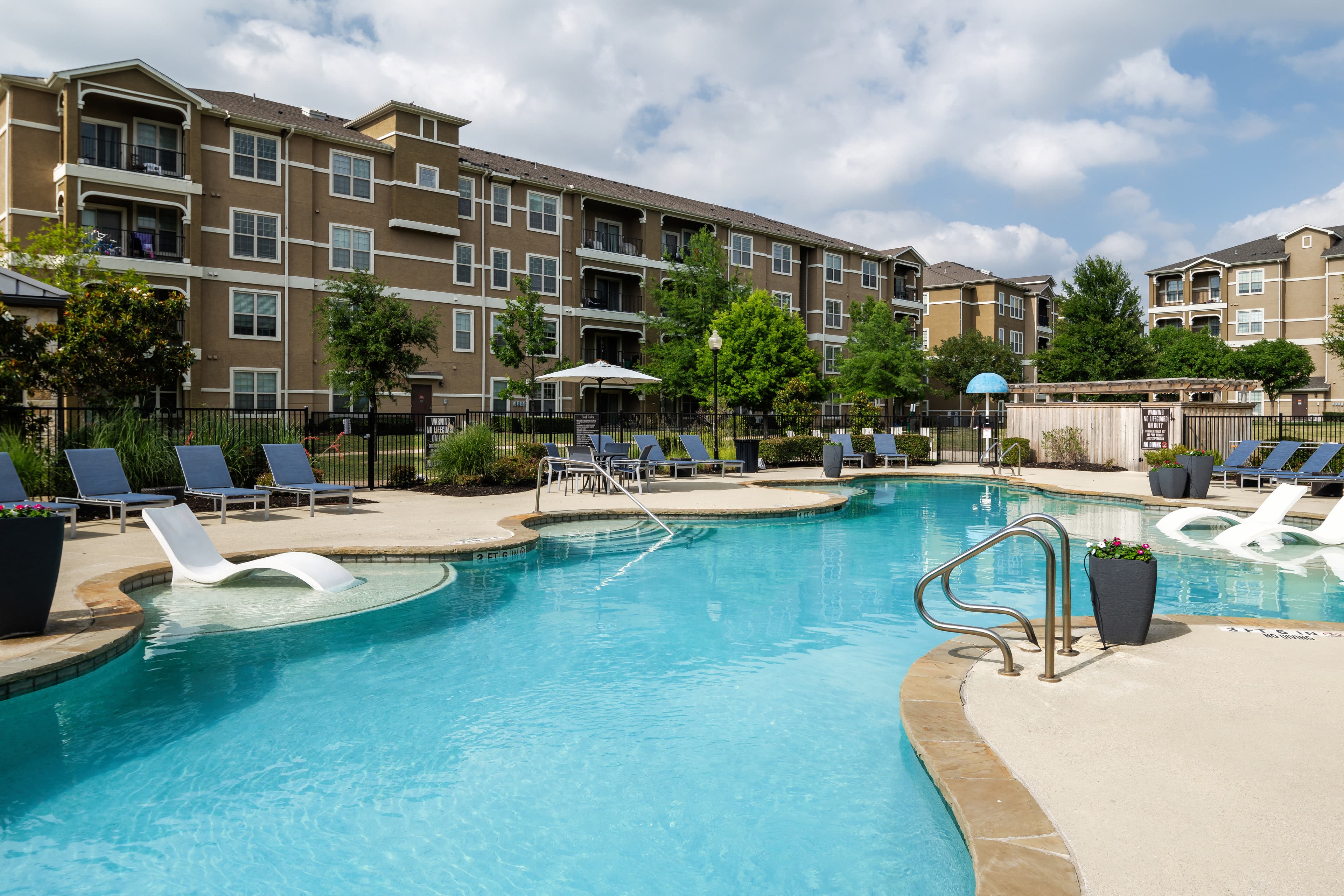 Avalon Frisco At Main 15 of 27