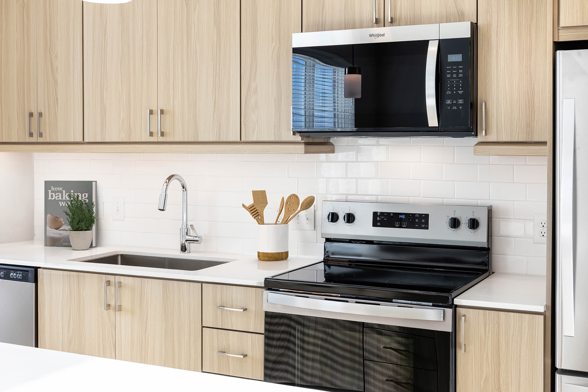Avalon Tech Ridge 16 of 69