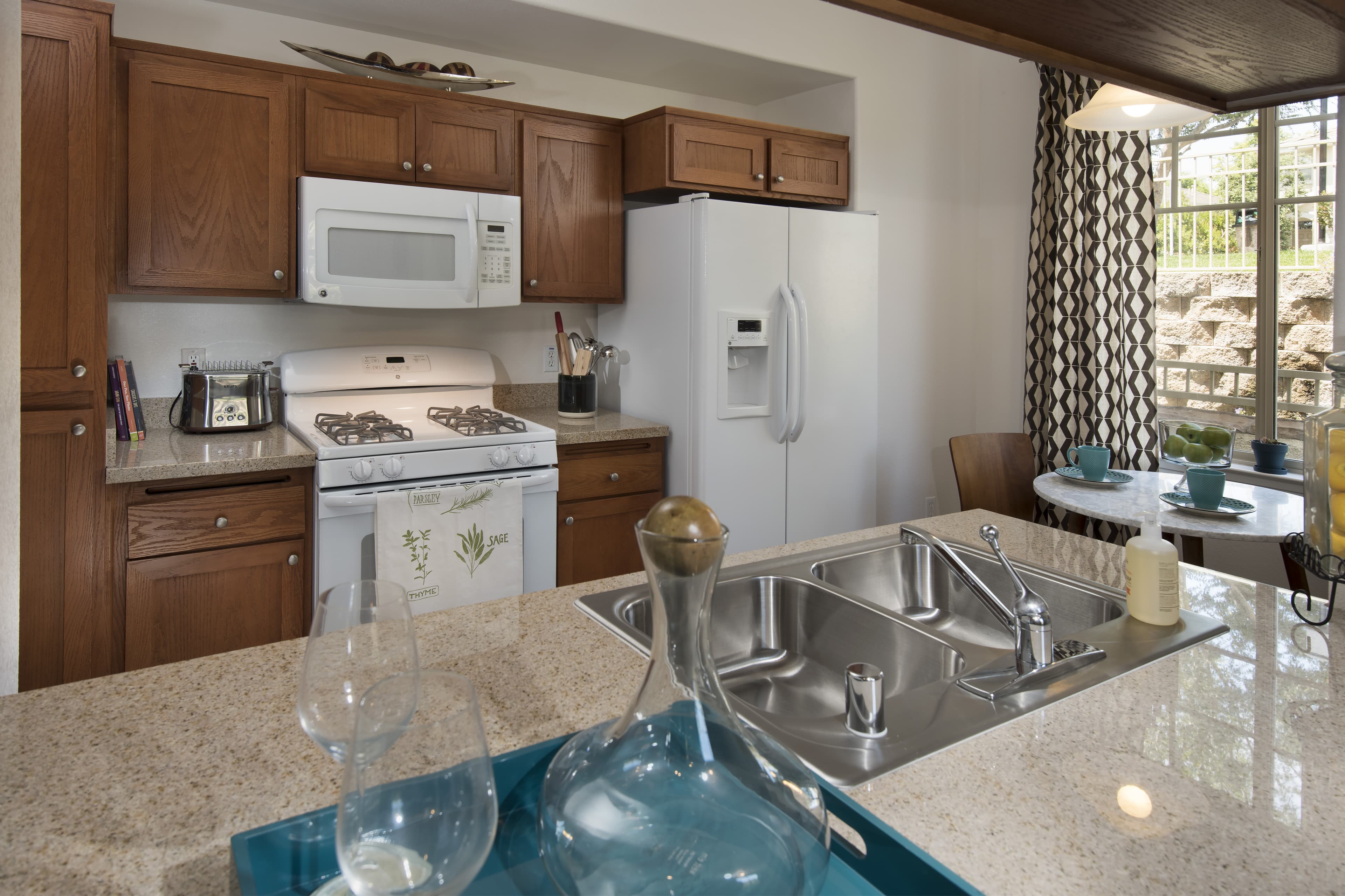 Avalon Oak Creek 5 of 46