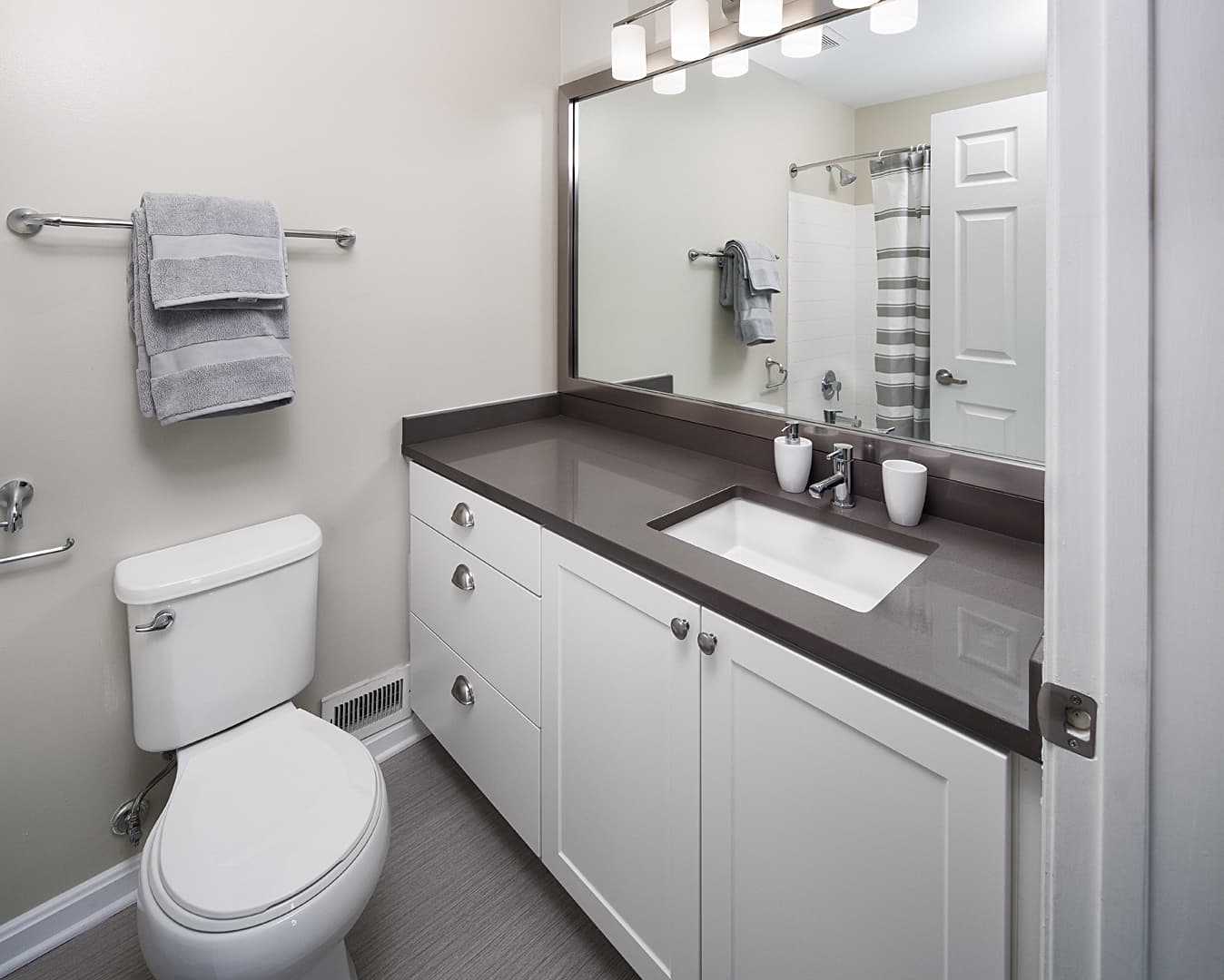 Avalon Townhome Collection Florham Park 8 of 25