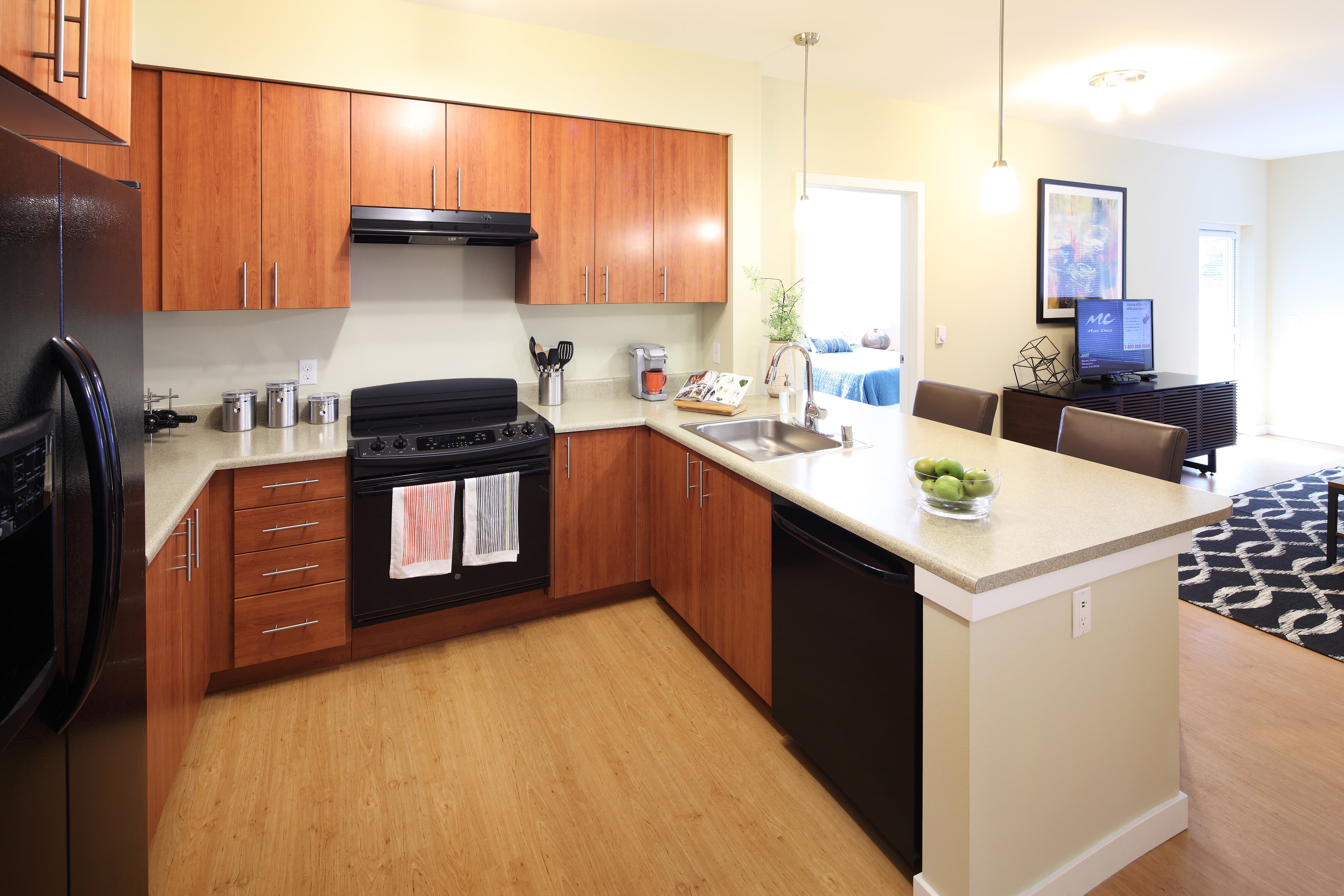 Avalon Alderwood 12 of 39