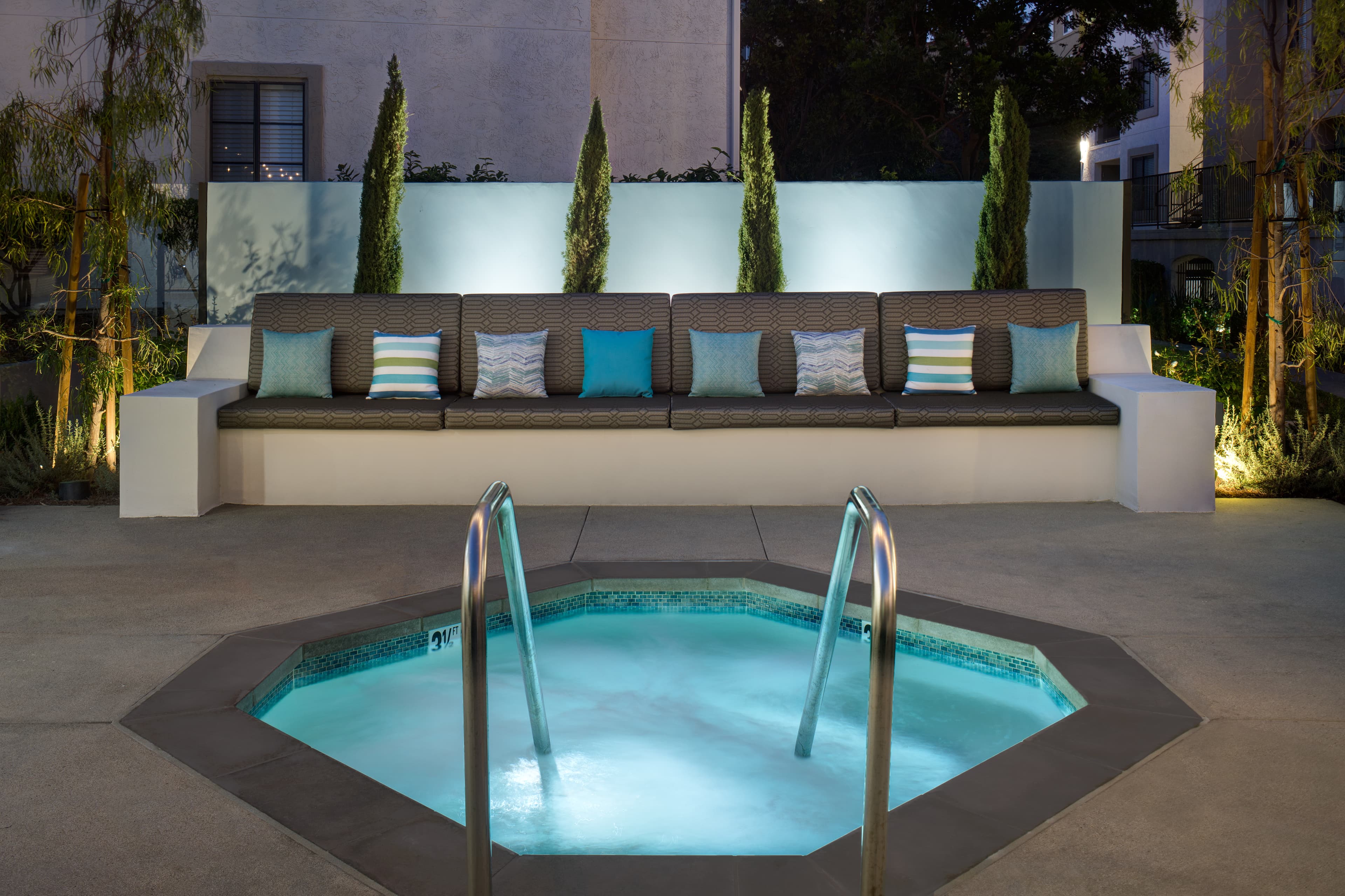 Avalon La Jolla Colony 31 of 34