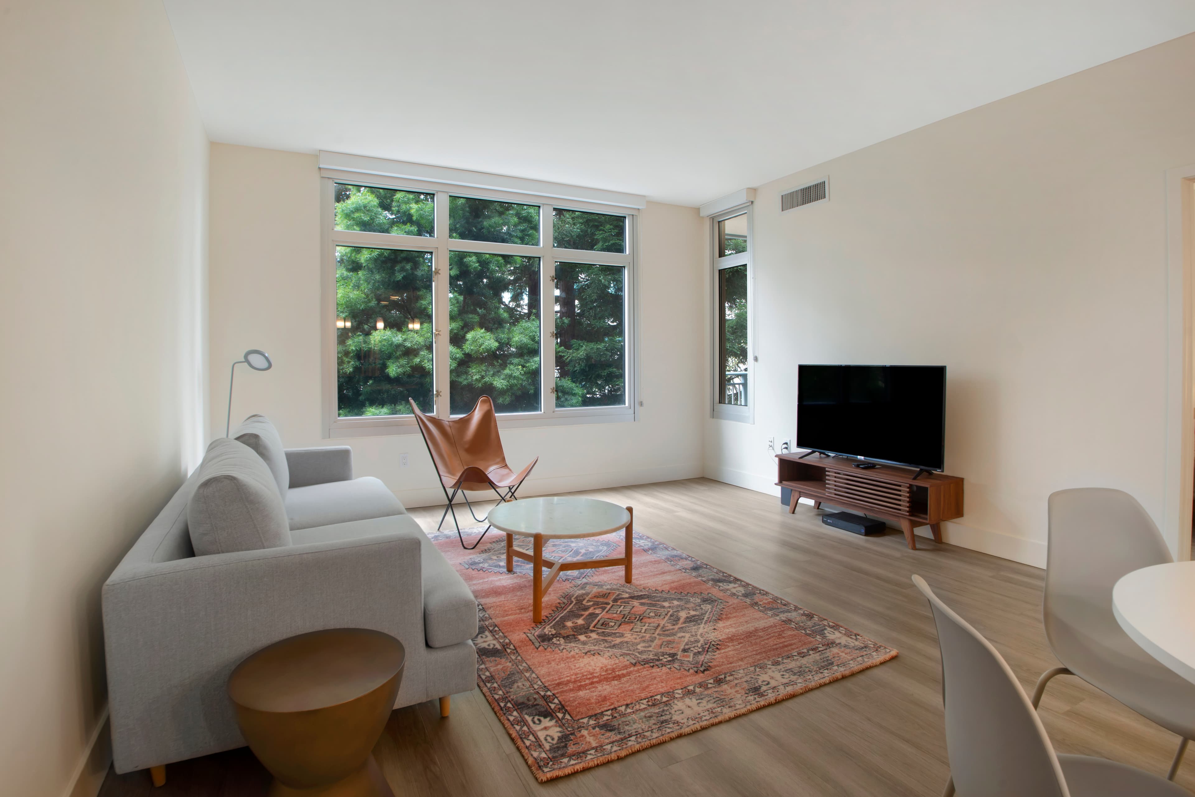 Avalon Towers on the Peninsula 15 of 40