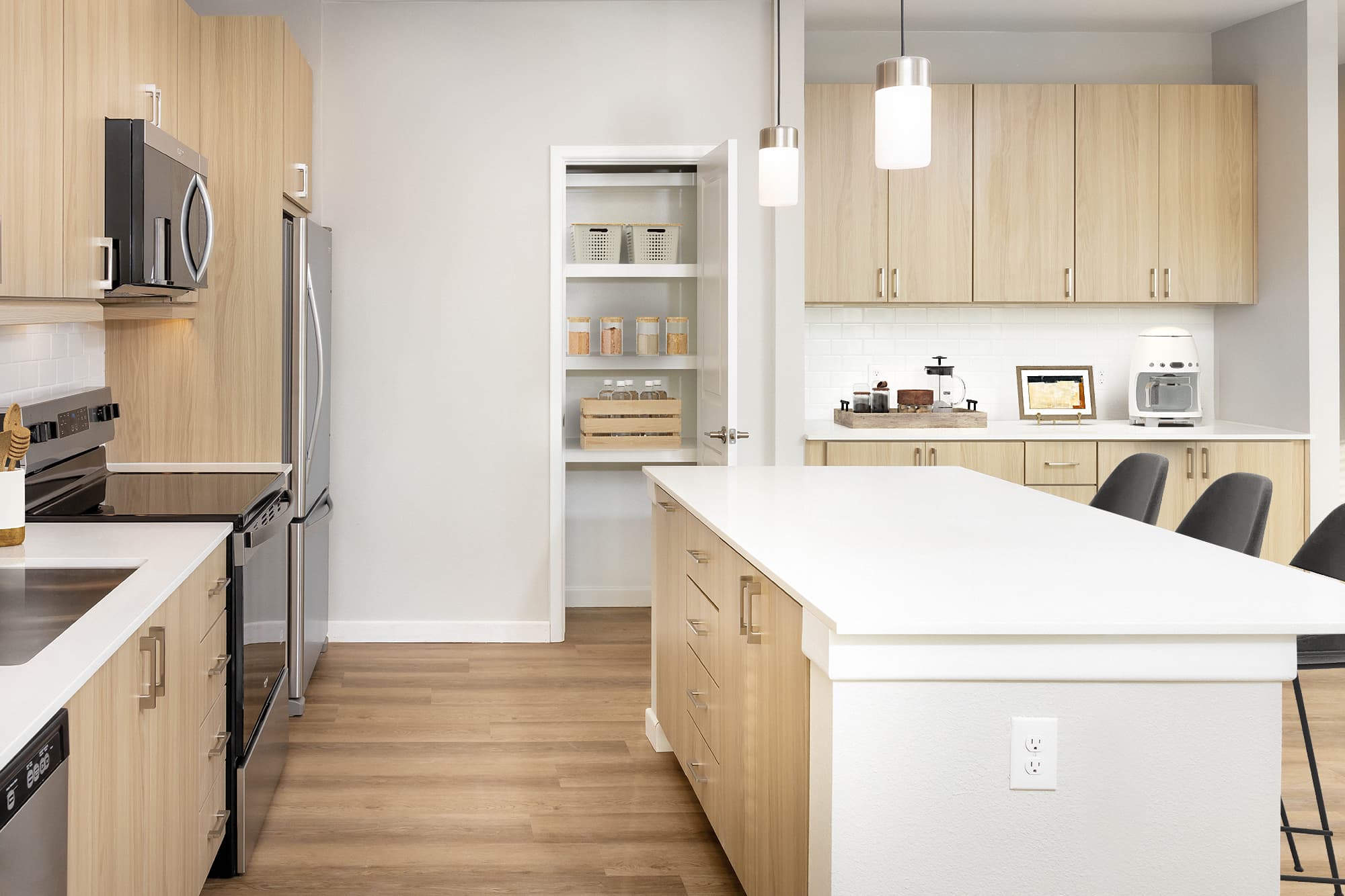 Avalon Tech Ridge 15 of 69