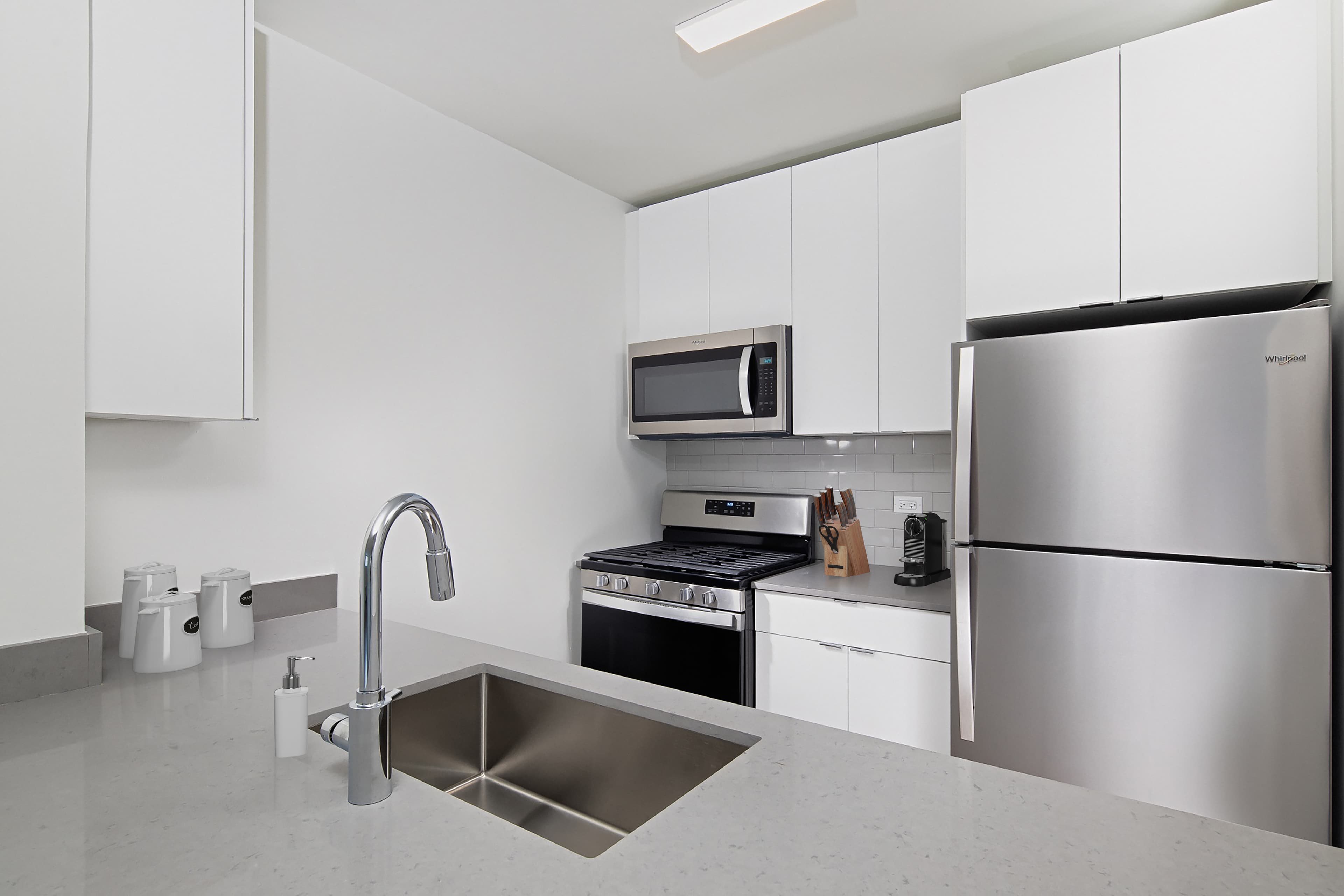 Avalon Midtown West 9 of 36