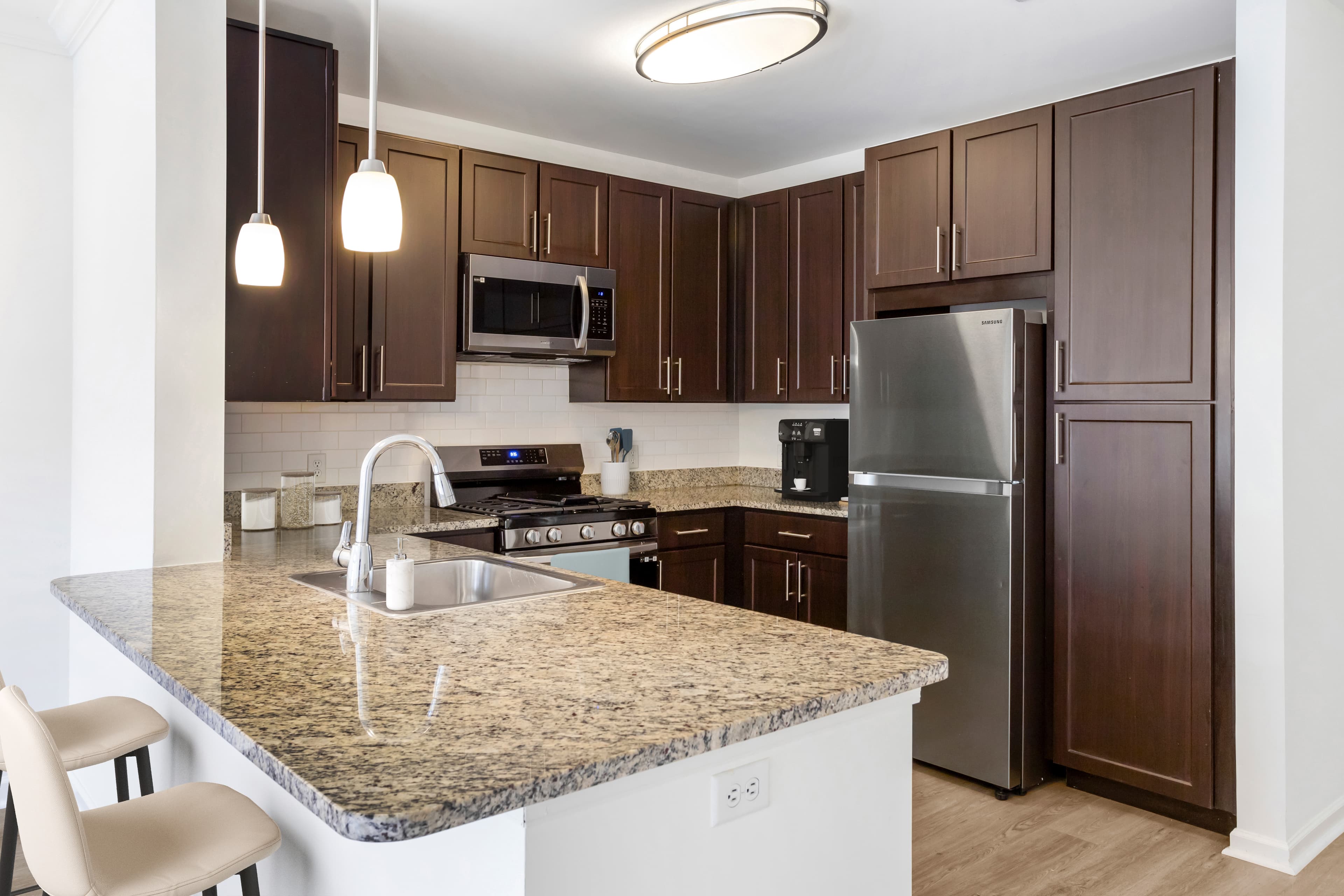 Avalon Rockville Centre 14 of 39