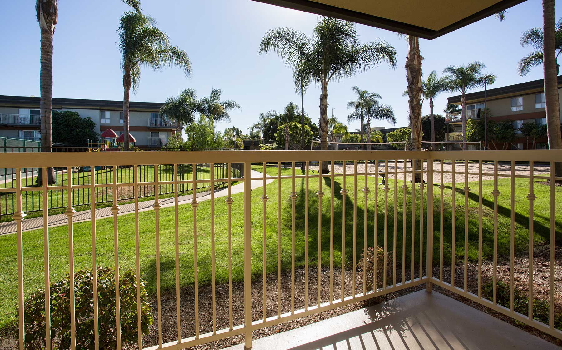 Eaves Seal Beach 16 of 36
