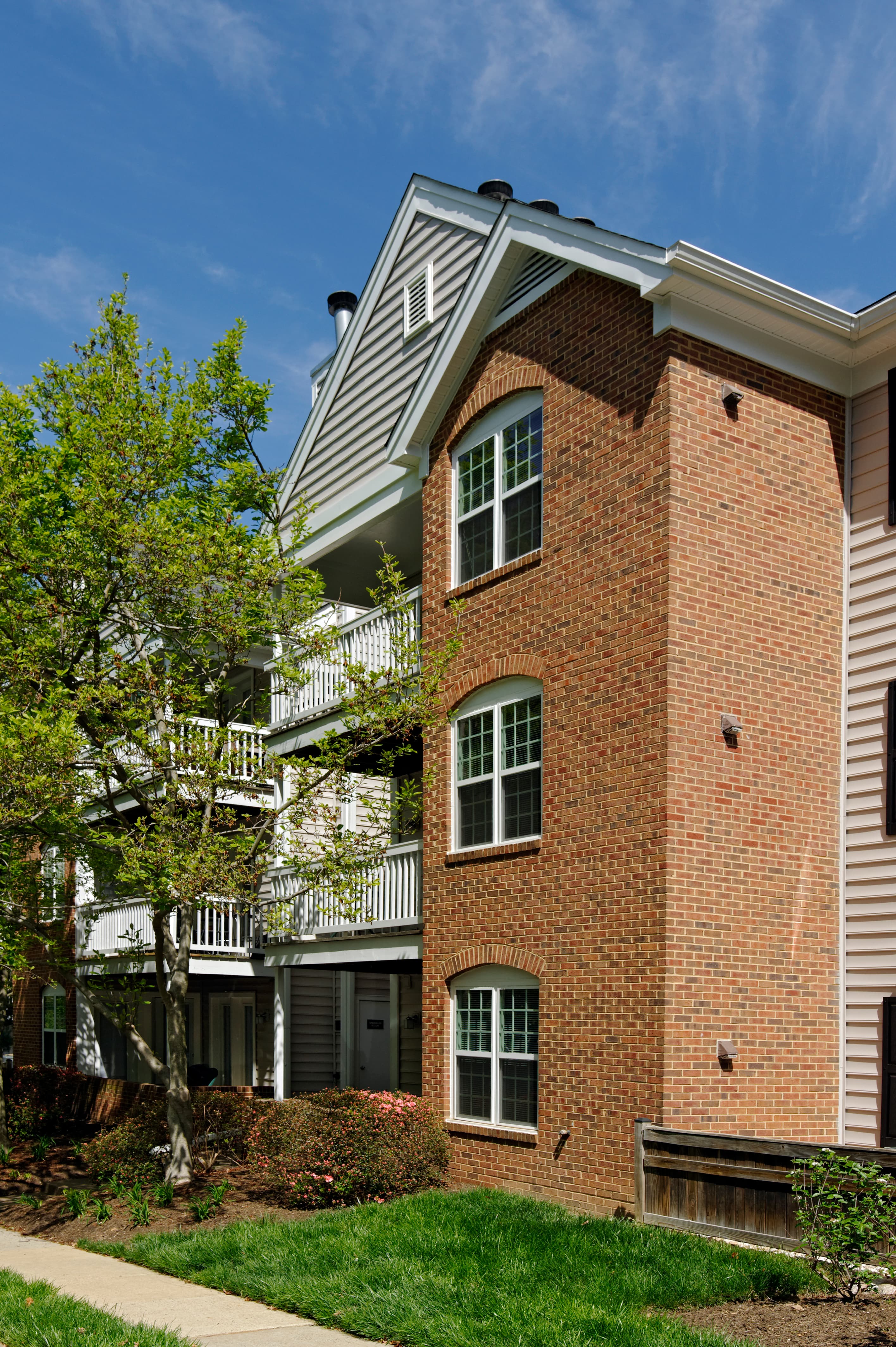 Eaves Fairfax City 24 of 26
