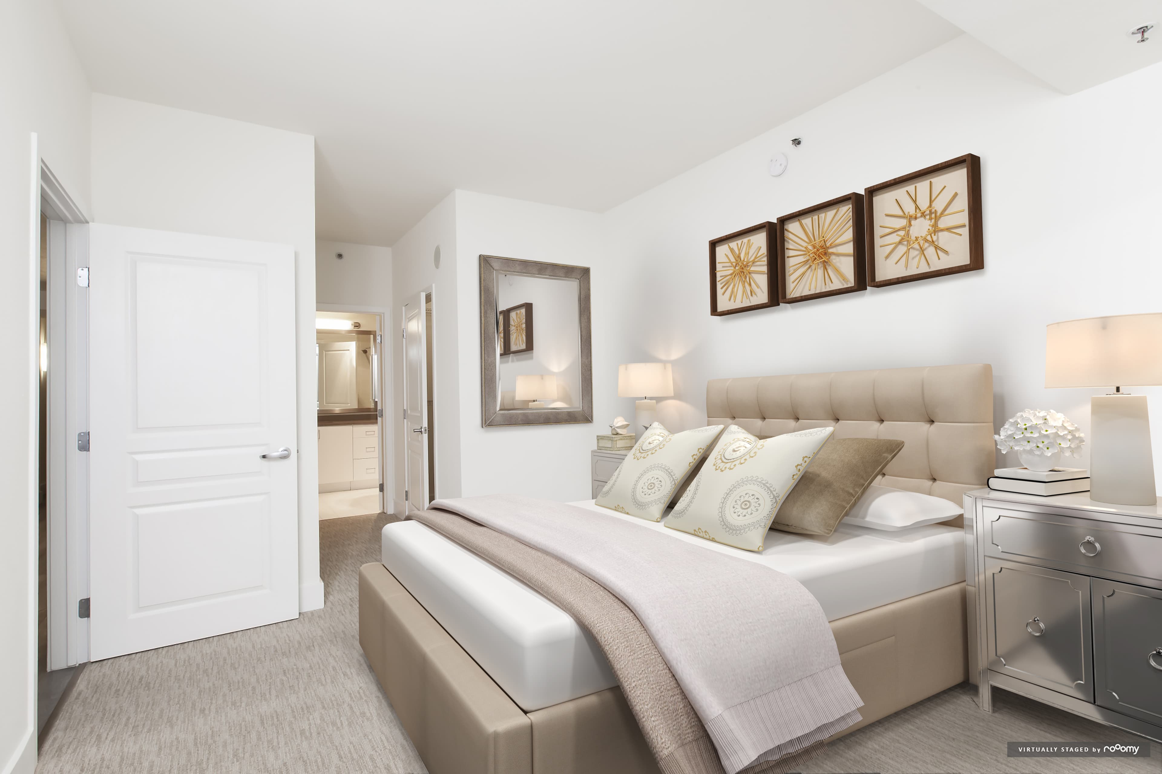 Avalon Towers on the Peninsula 11 of 40