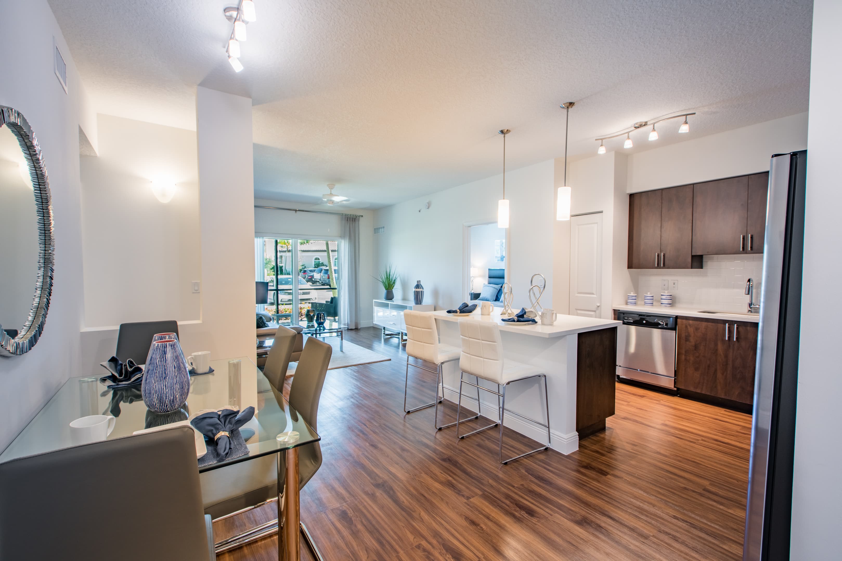 Avalon Miramar 4 of 17