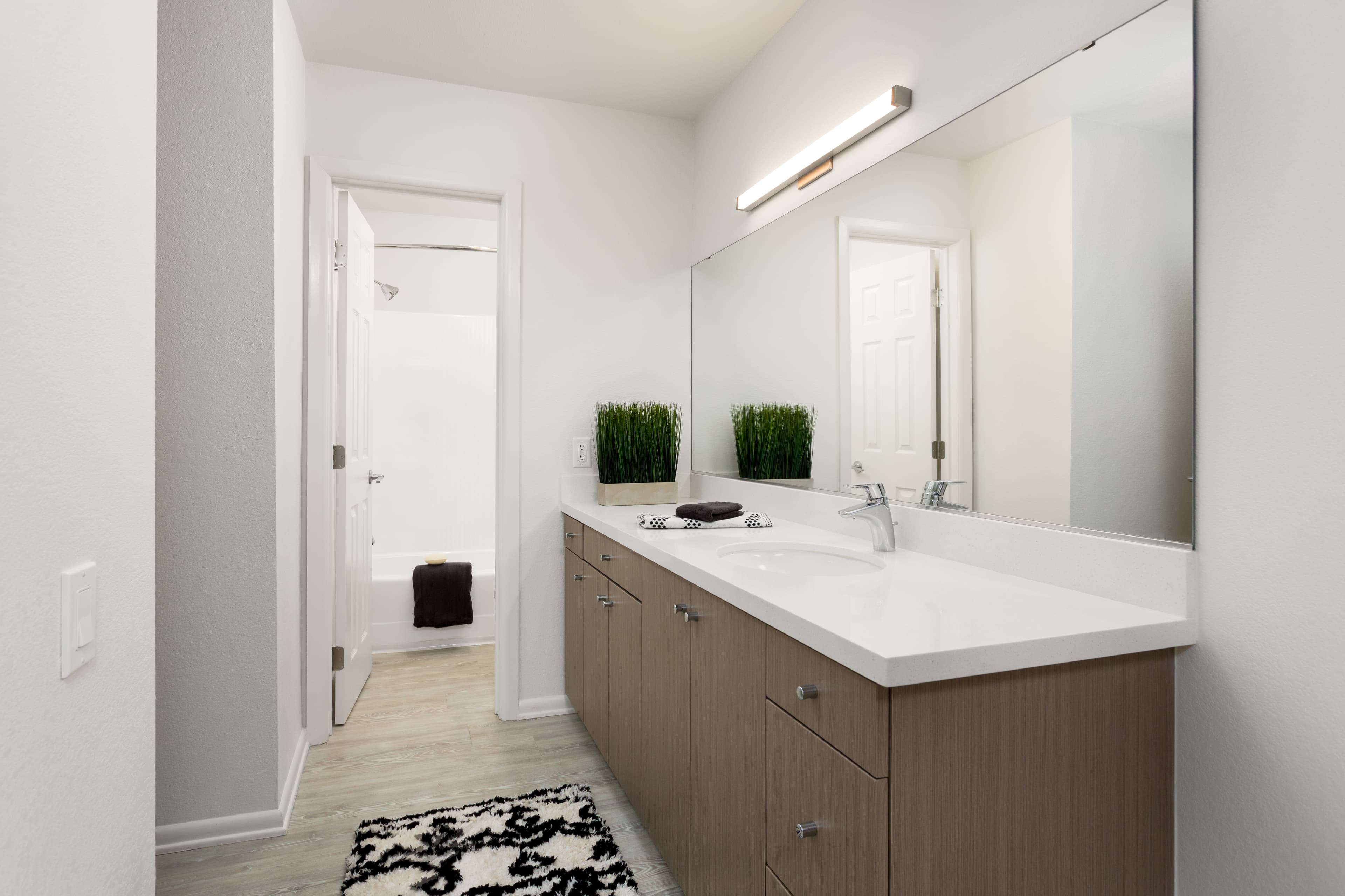 Ava Toluca Hills 6 of 41