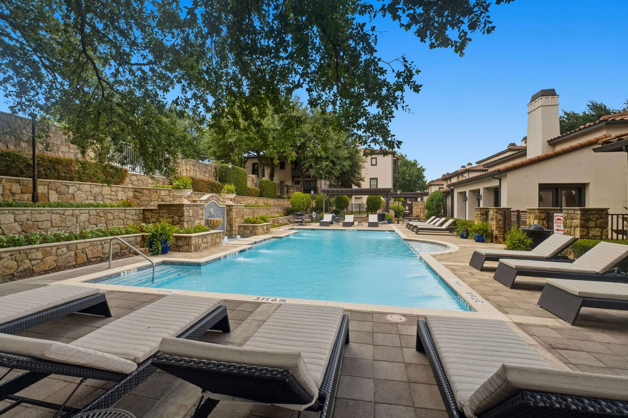 Estancia Townhomes 2 of 5