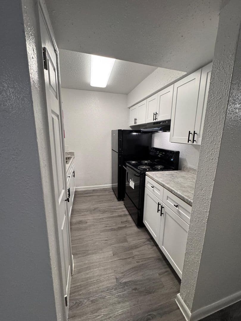 Southern Garden Apartments 3 of 9