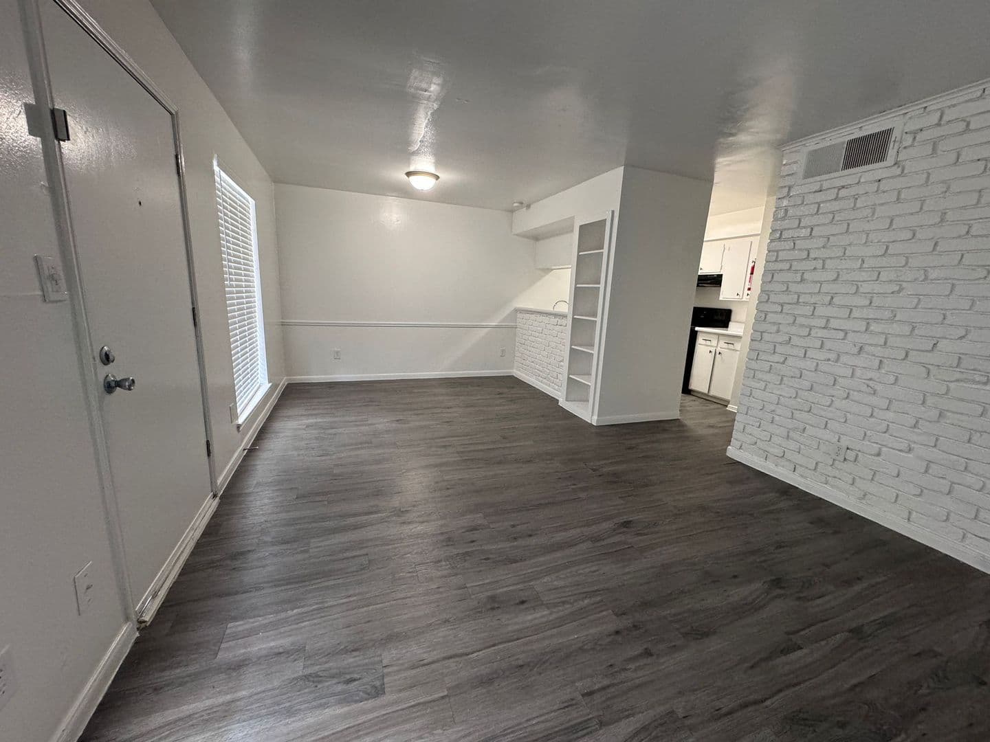 Southern Garden Apartments 2 of 6