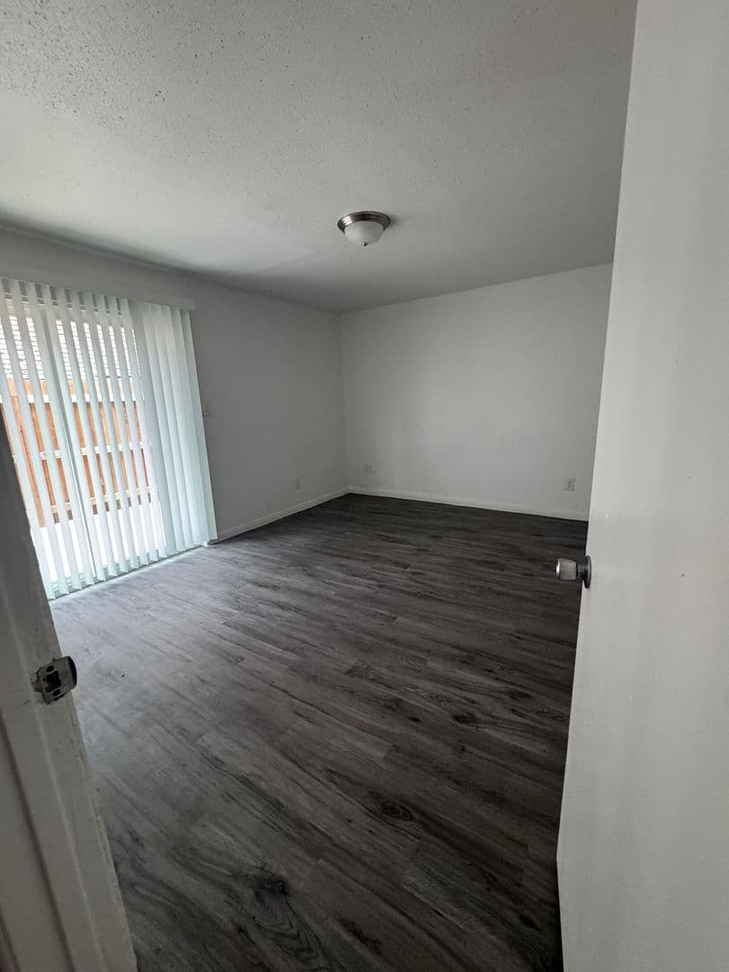 Southern Garden Apartments 5 of 8