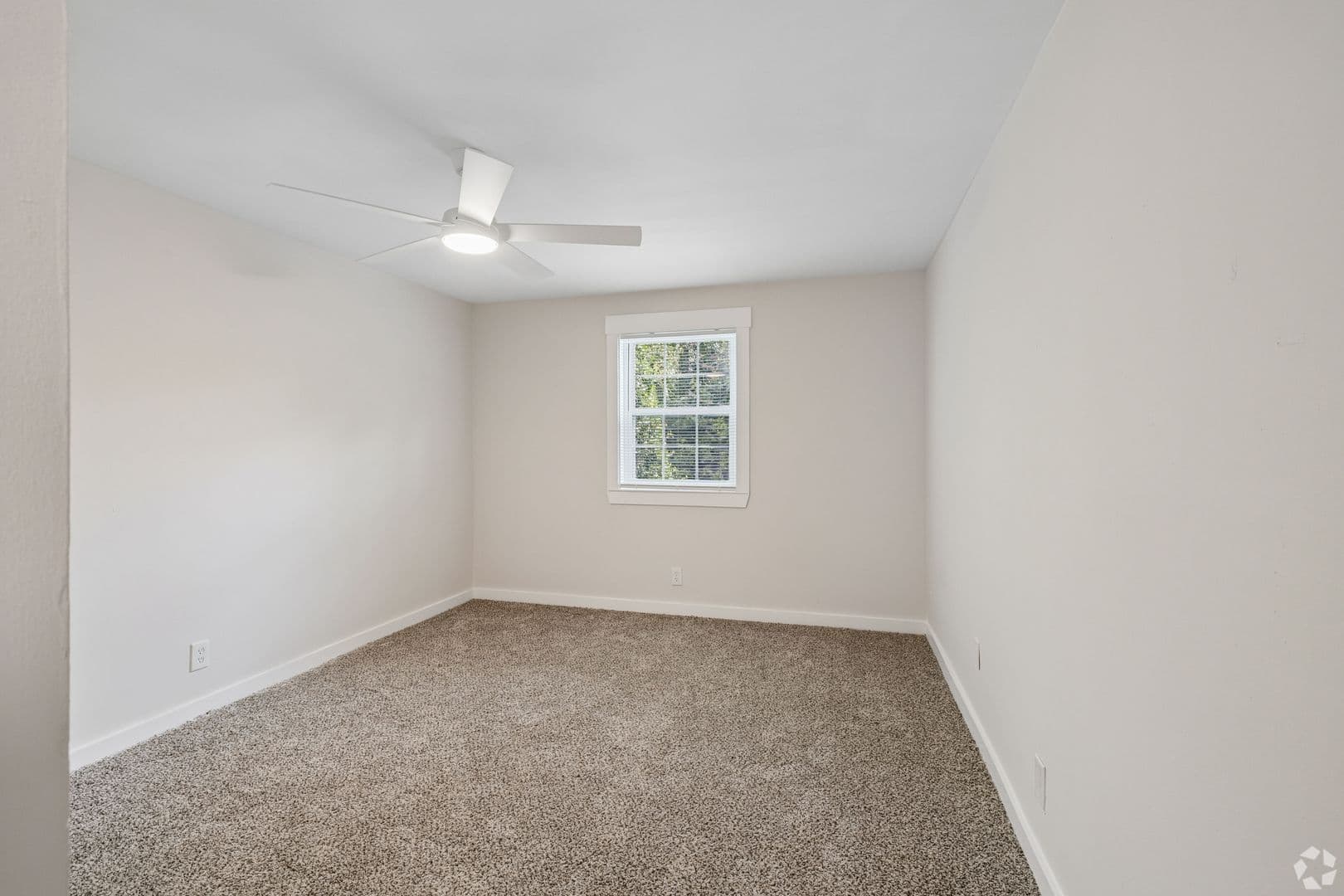 Chateau Apartments 9 of 12