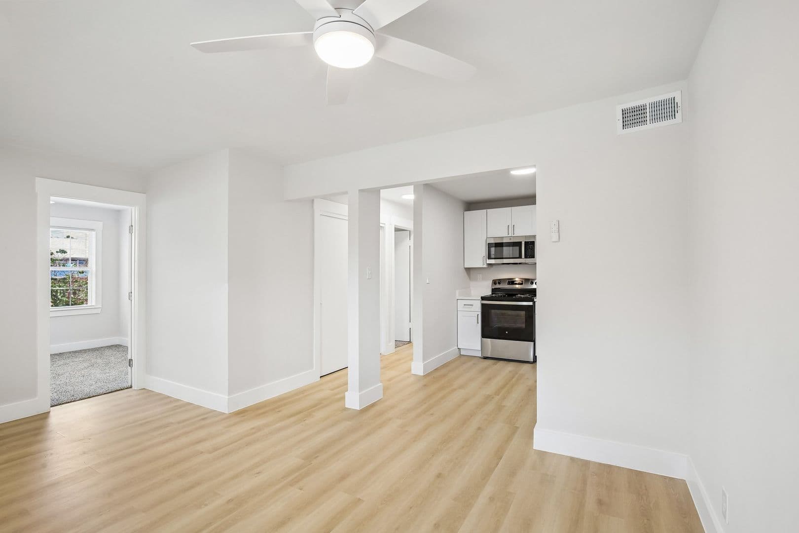 Chateau Apartments 92 of 113