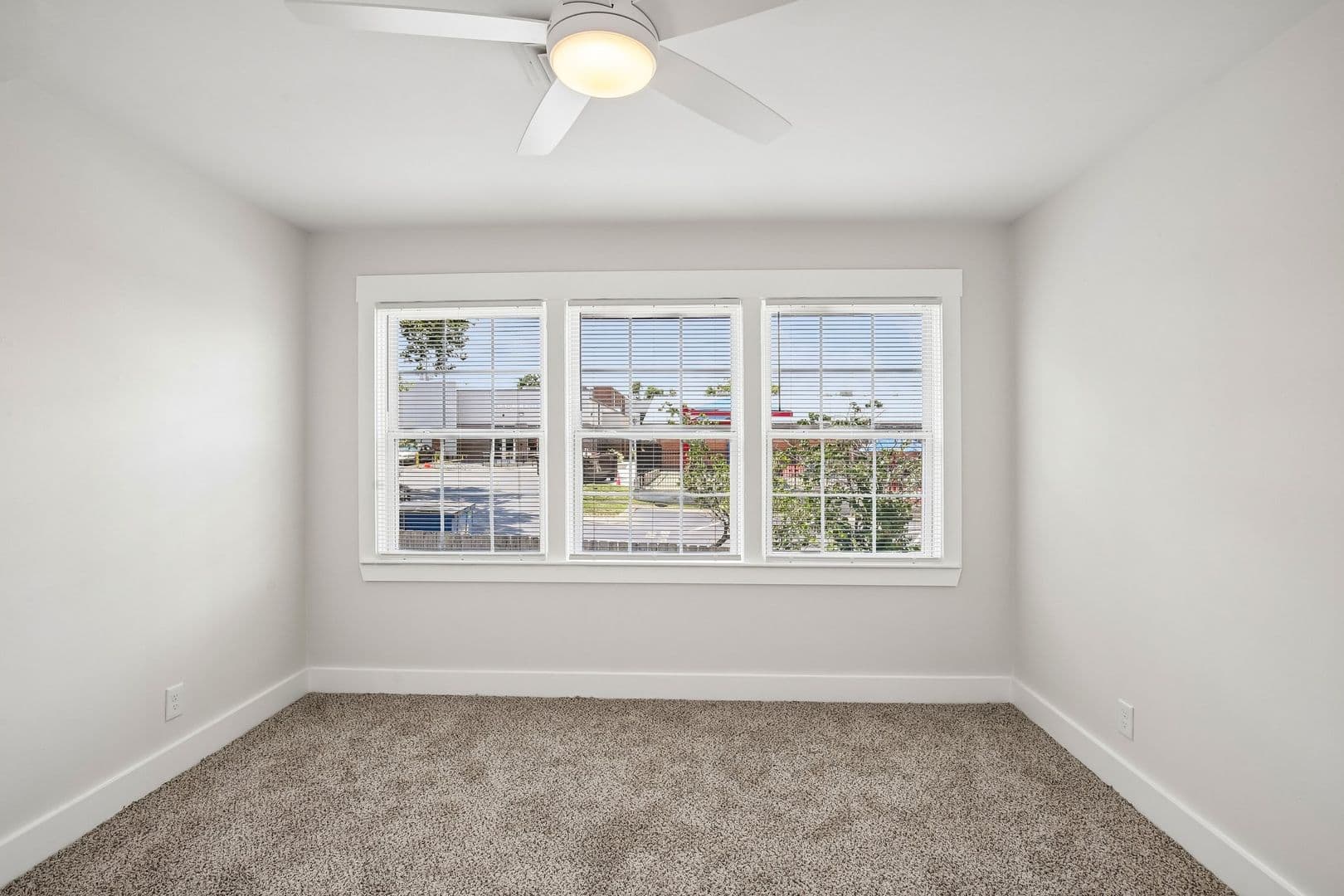 Chateau Apartments 57 of 113