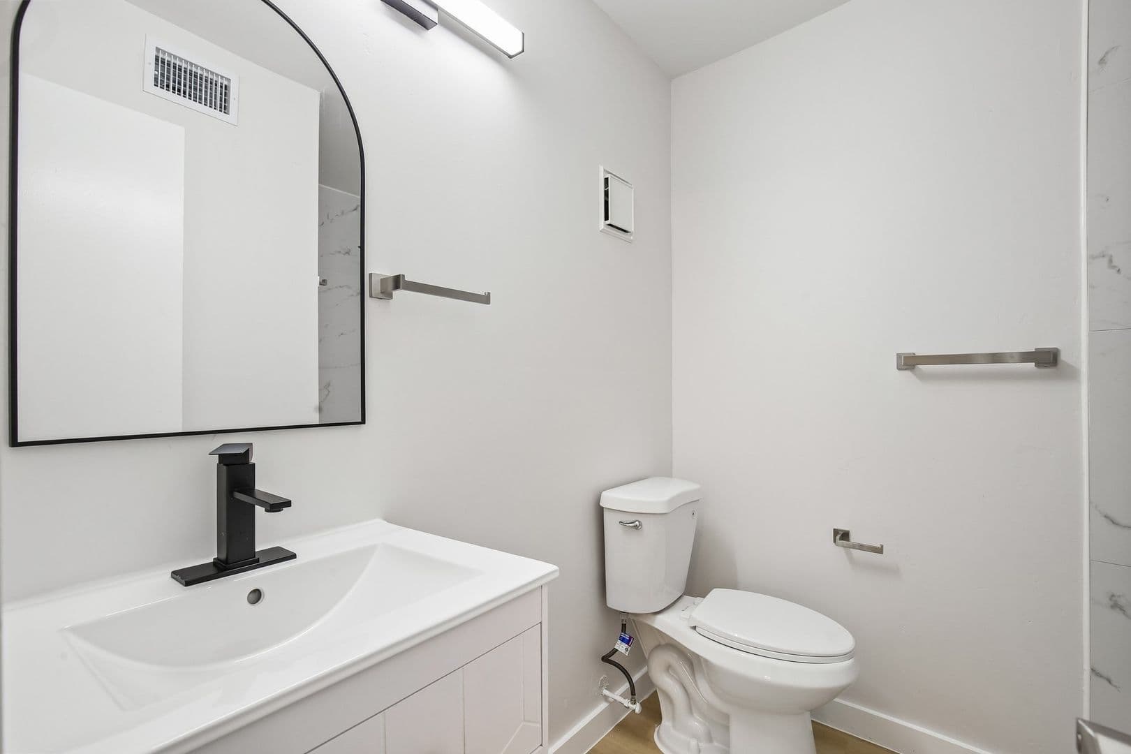 Chateau Apartments 97 of 113
