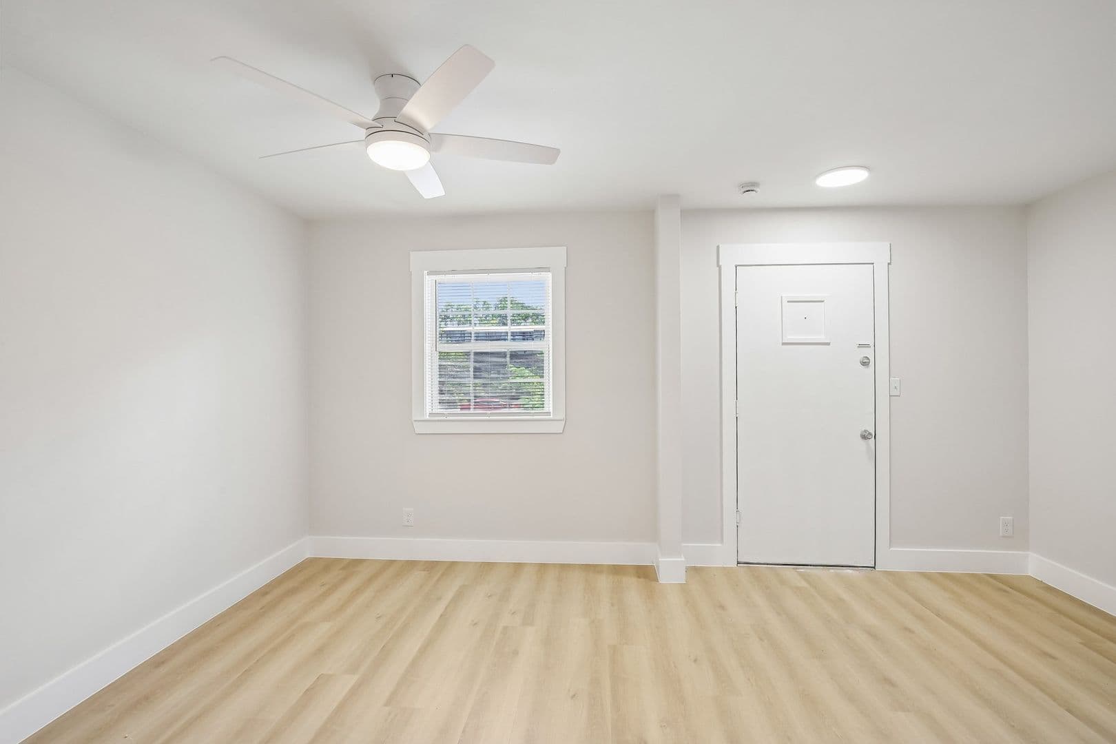 Chateau Apartments 41 of 113