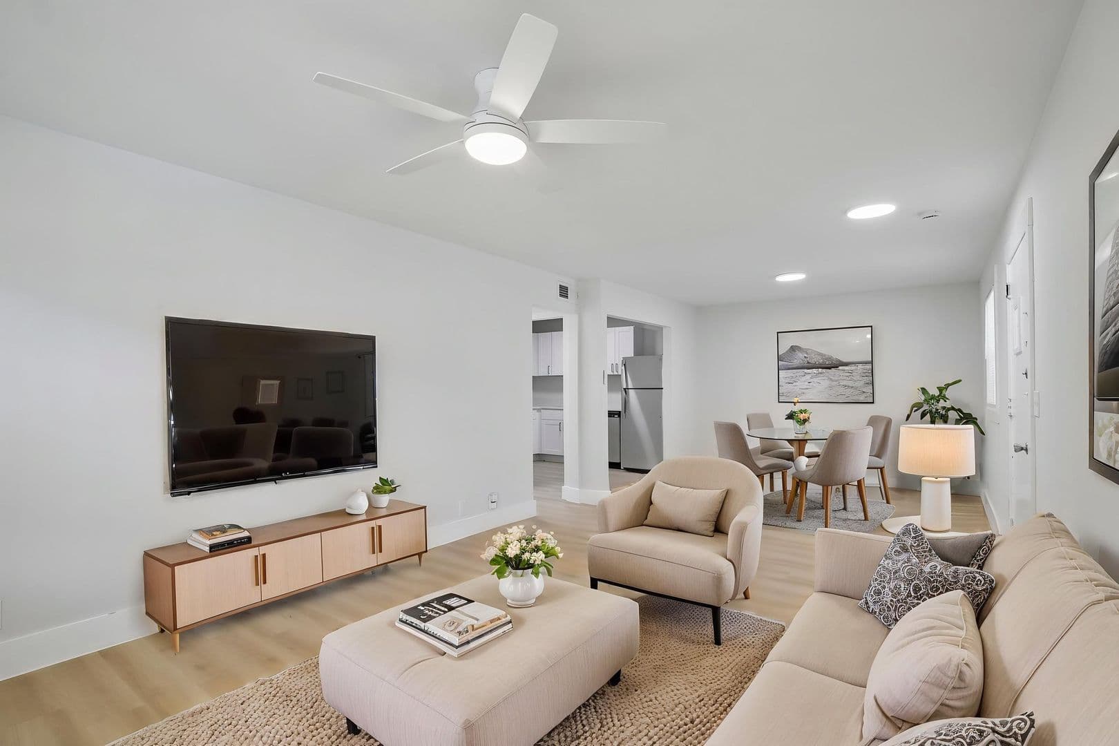 Chateau Apartments 65 of 113
