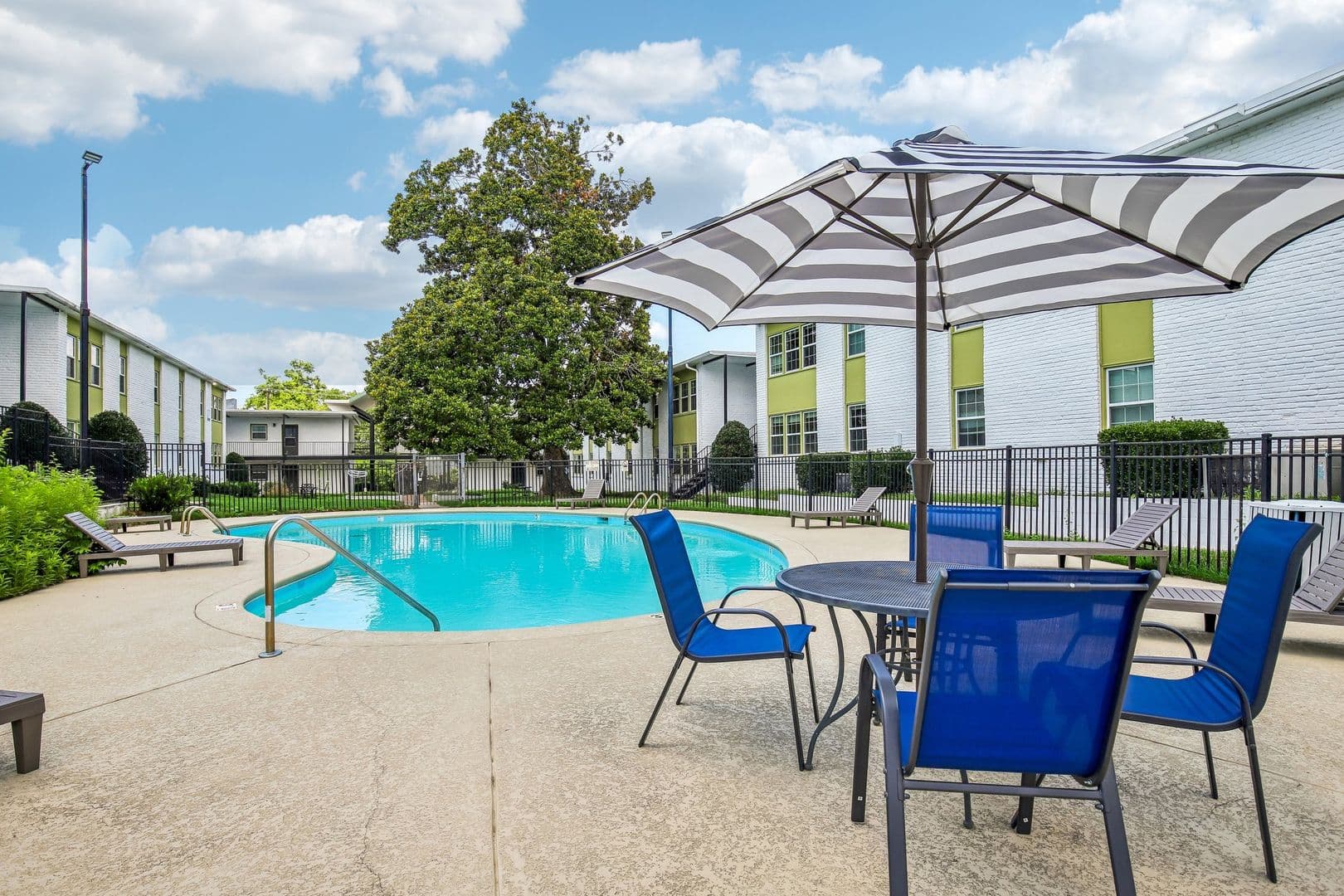 Chateau Apartments 12 of 12