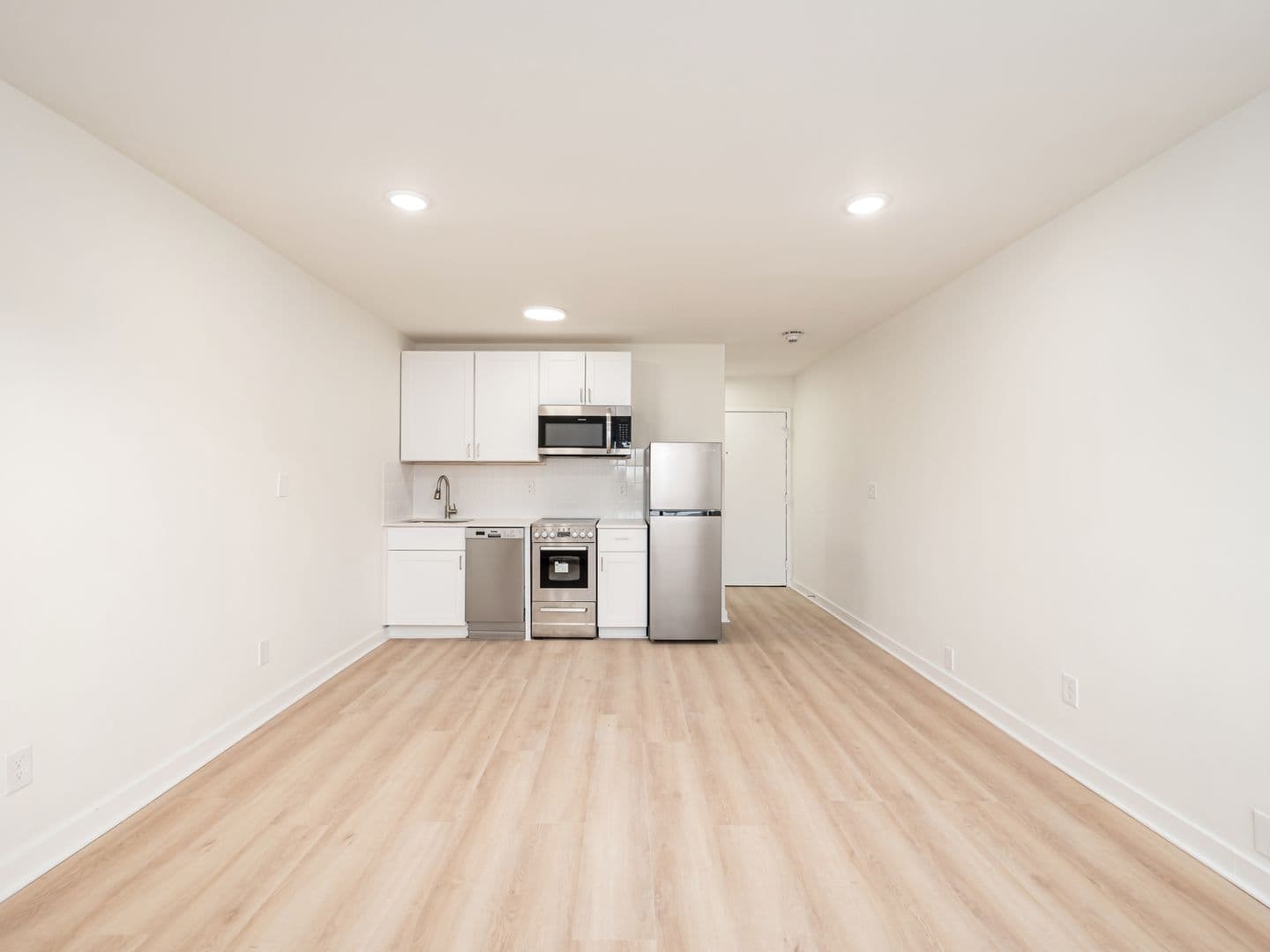 Lumarc Apartments 3 of 11