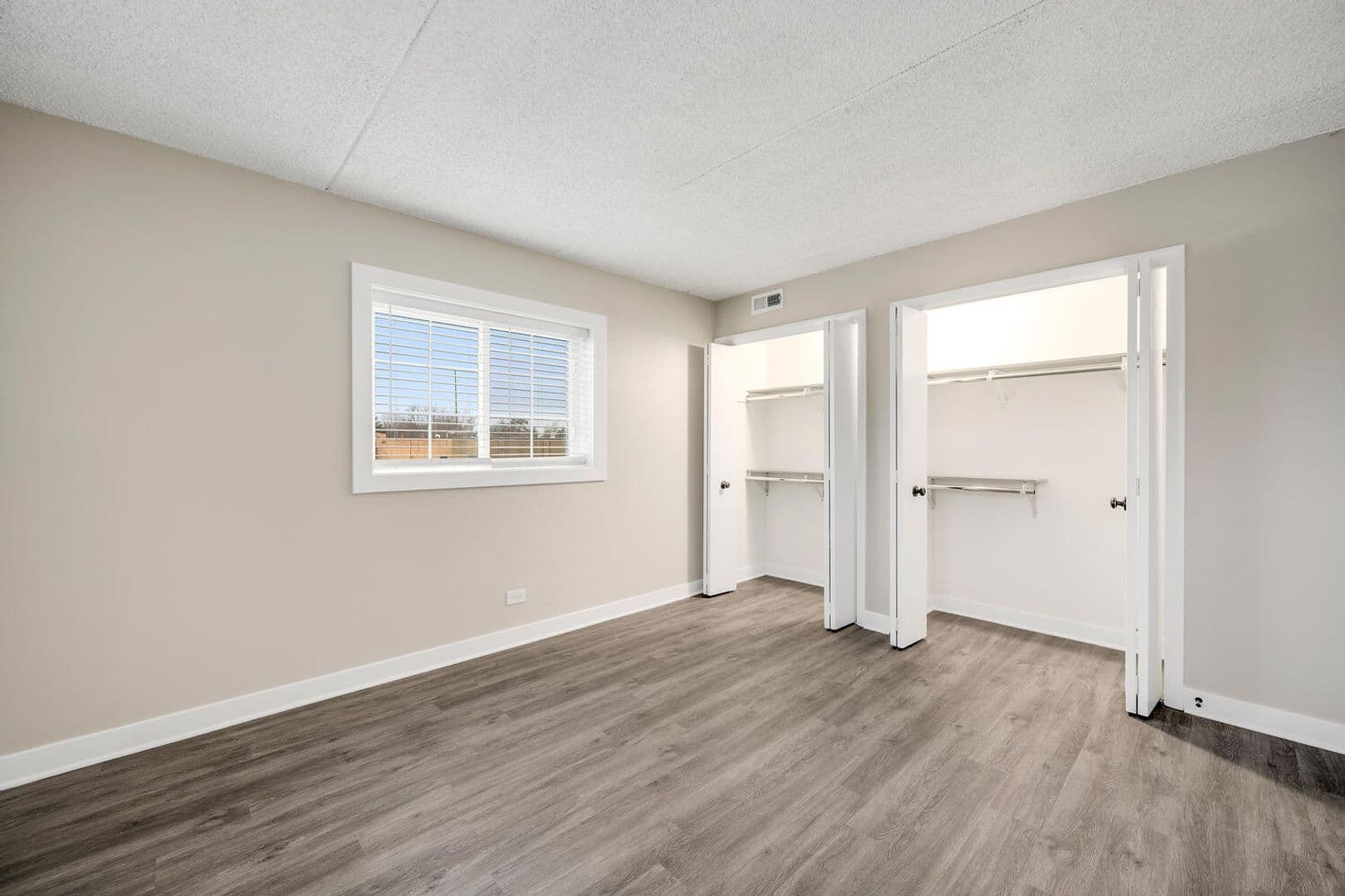 TownsEnd Apartments 10 of 15