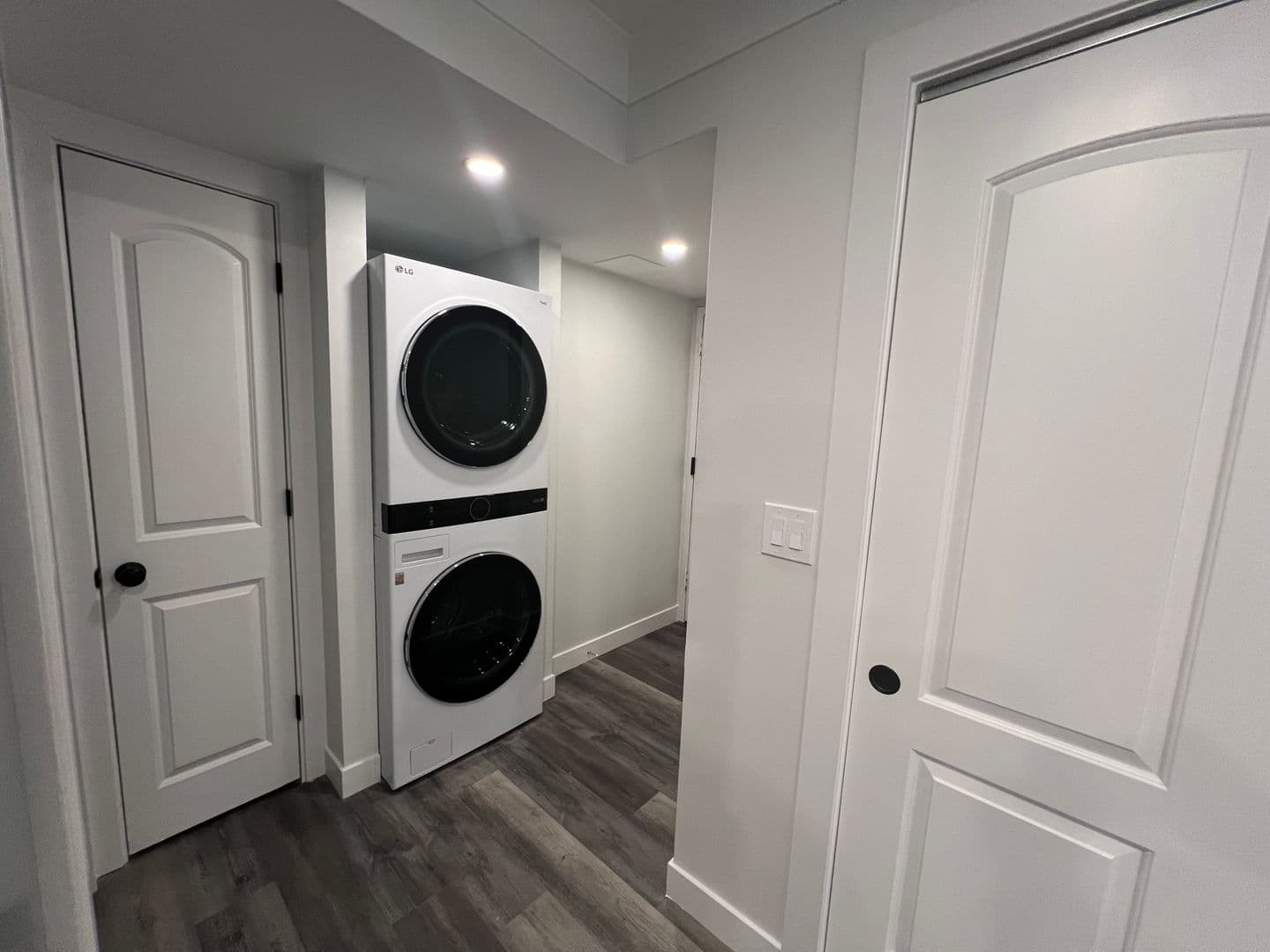 TownsEnd Apartments 9 of 17