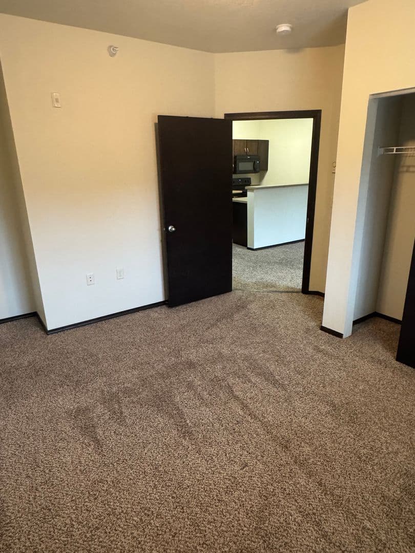 Pheasant Ridge Village Apartments 4 of 7