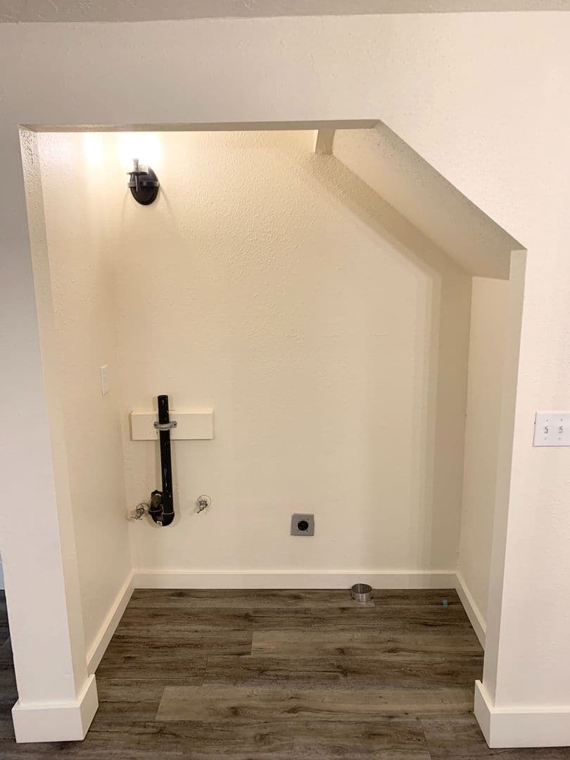 Brookshore Apartments 28 of 28