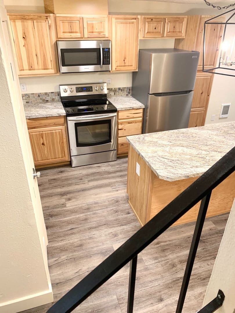 Brookshore Apartments 27 of 28