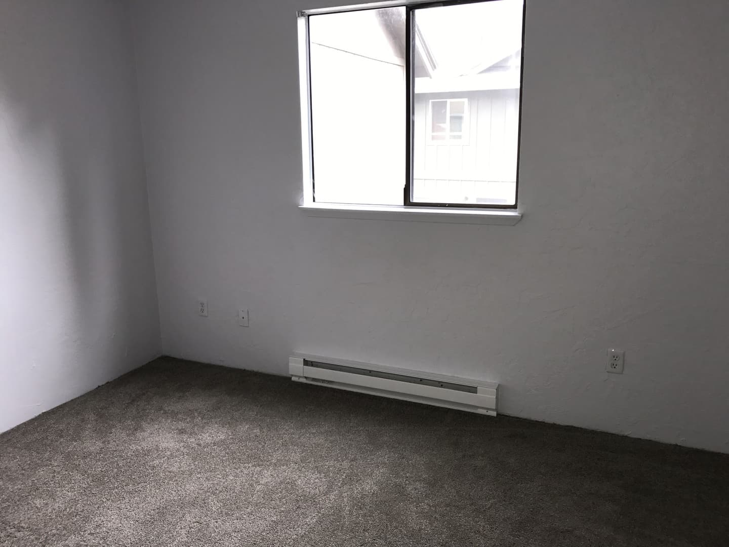 Brookshore Apartments 14 of 22