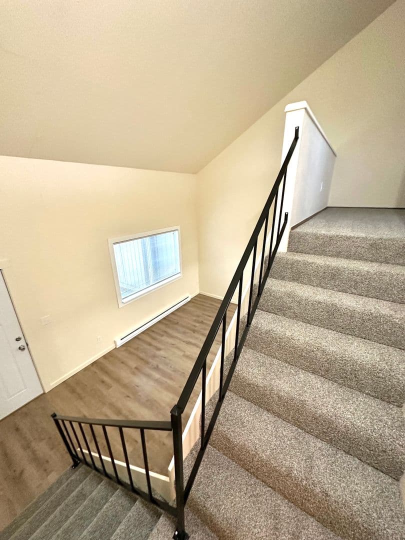 Brookshore Apartments 13 of 17