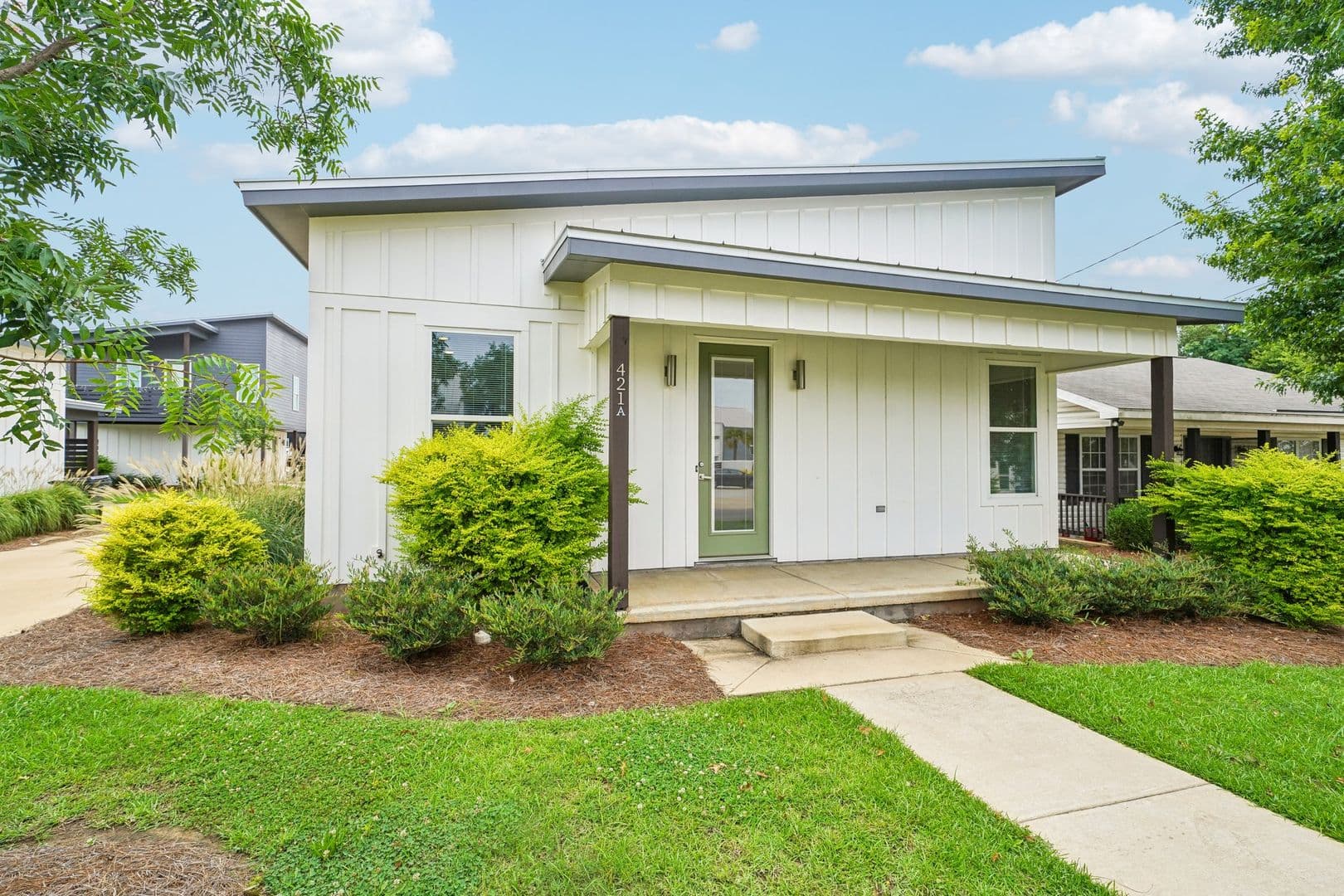 Cottages on 30th Avenue E 3 of 33