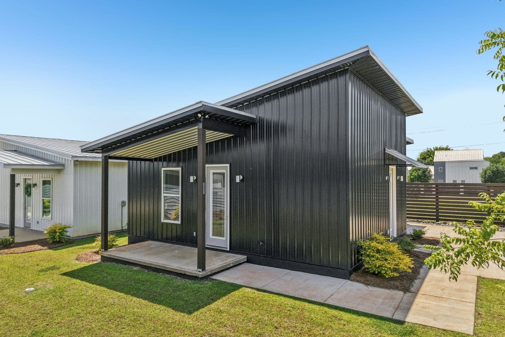 Cottages on 30th Avenue E 4 of 27