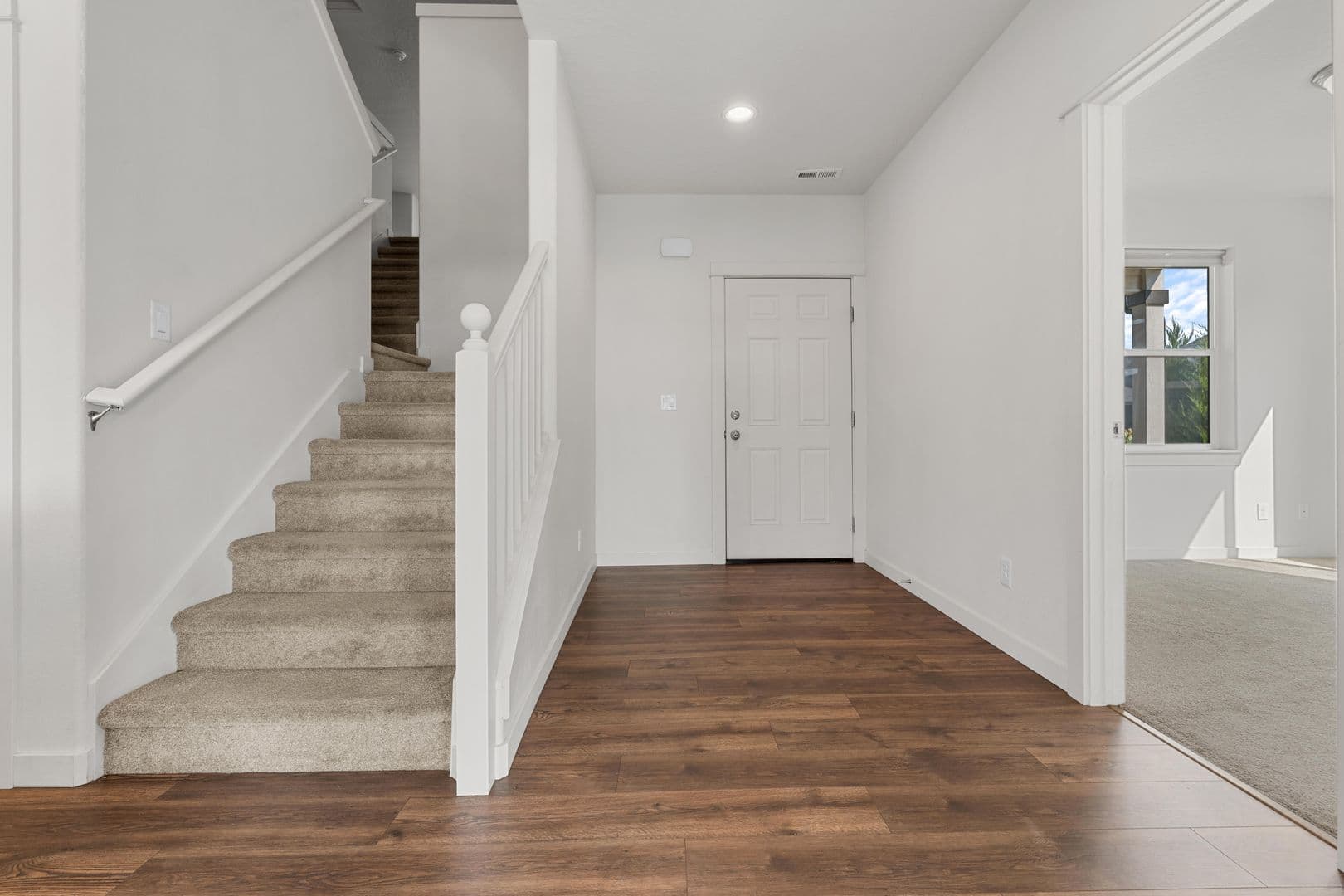 3921 N Lynn Street 7 of 26
