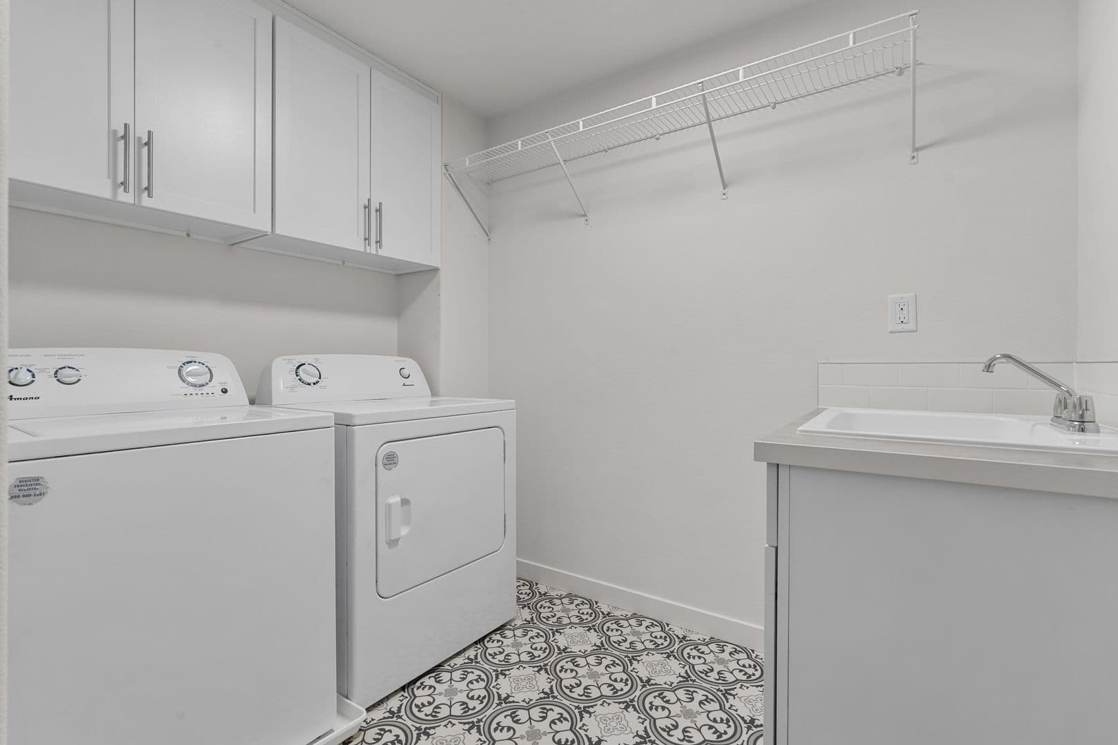 3921 N Lynn Street 24 of 26