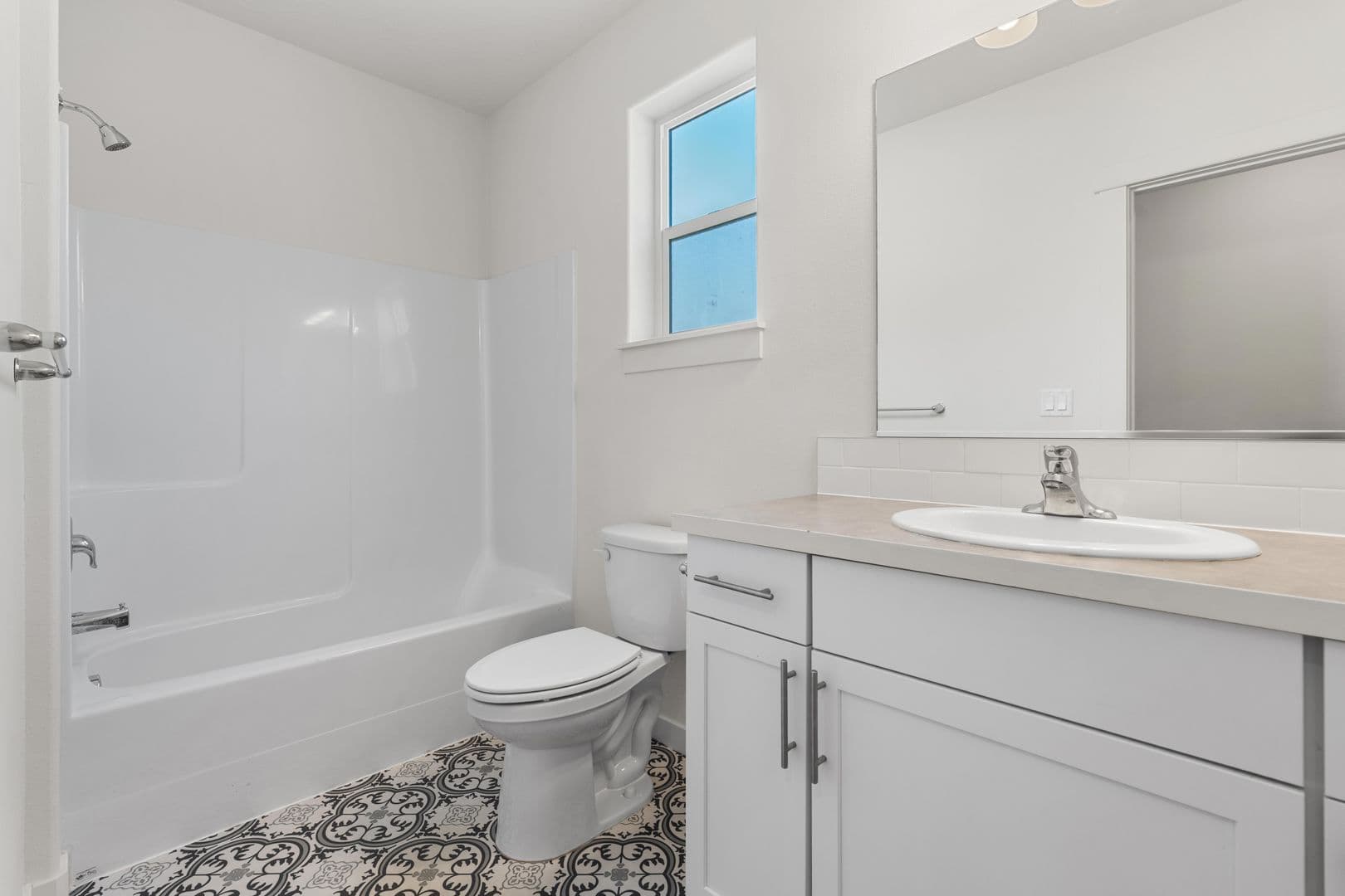 3921 N Lynn Street 23 of 26