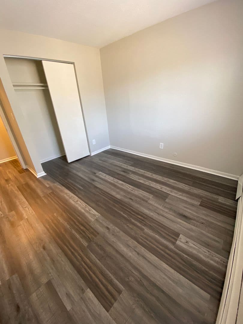 2 Bedroom Apartment Ready for Move In! 5 of 8
