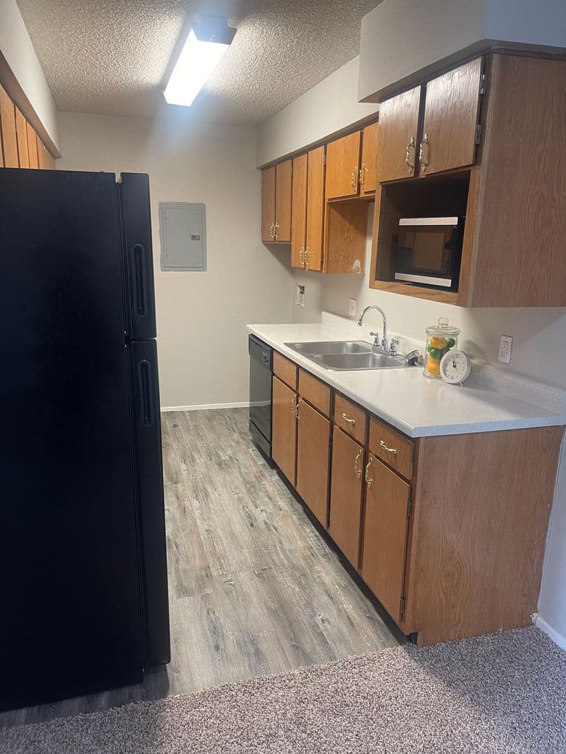 Bentwood Apartments 4 of 5
